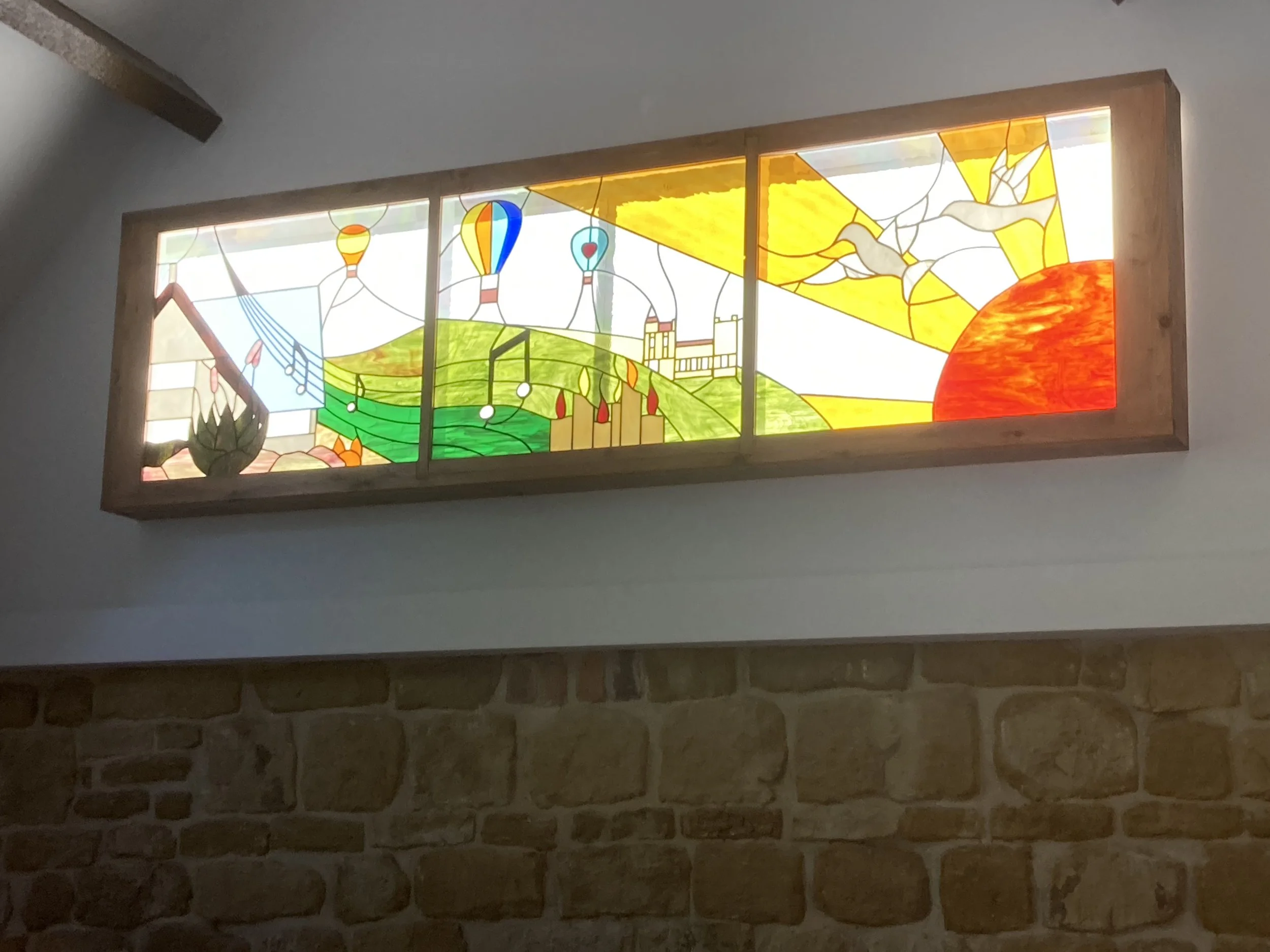 Light box to accommodate 3 stained glass images