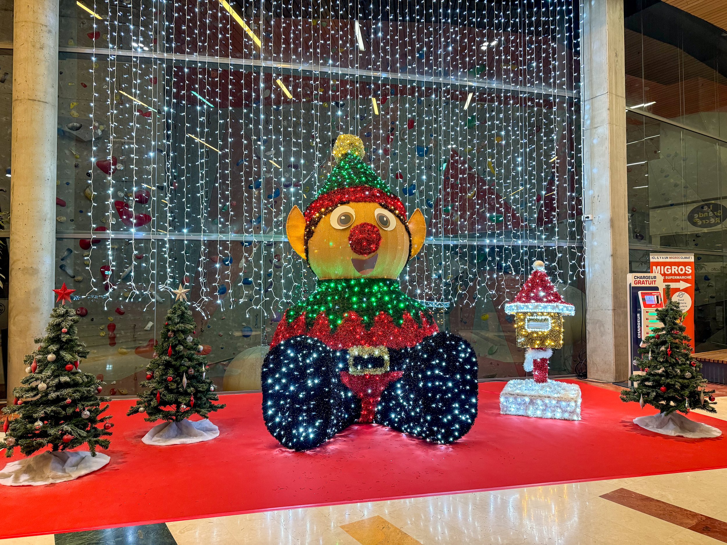 Illuminations_Noel_WP_01.jpg