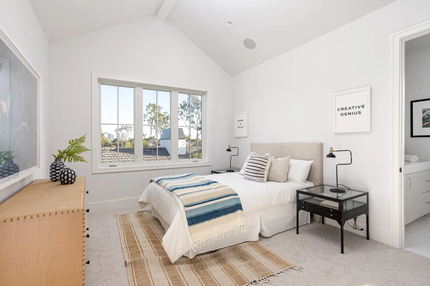 1744 Skylark MLS-4.jpg
