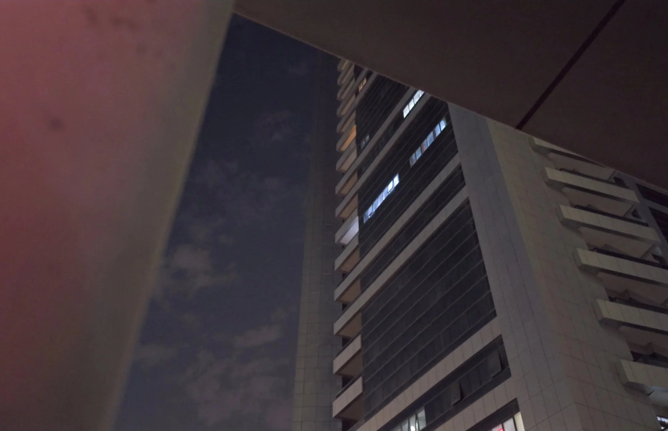 Warsan+at+night_1.jpg