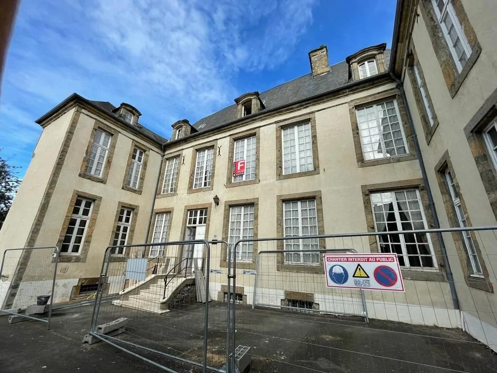 Tourville façade.jpg