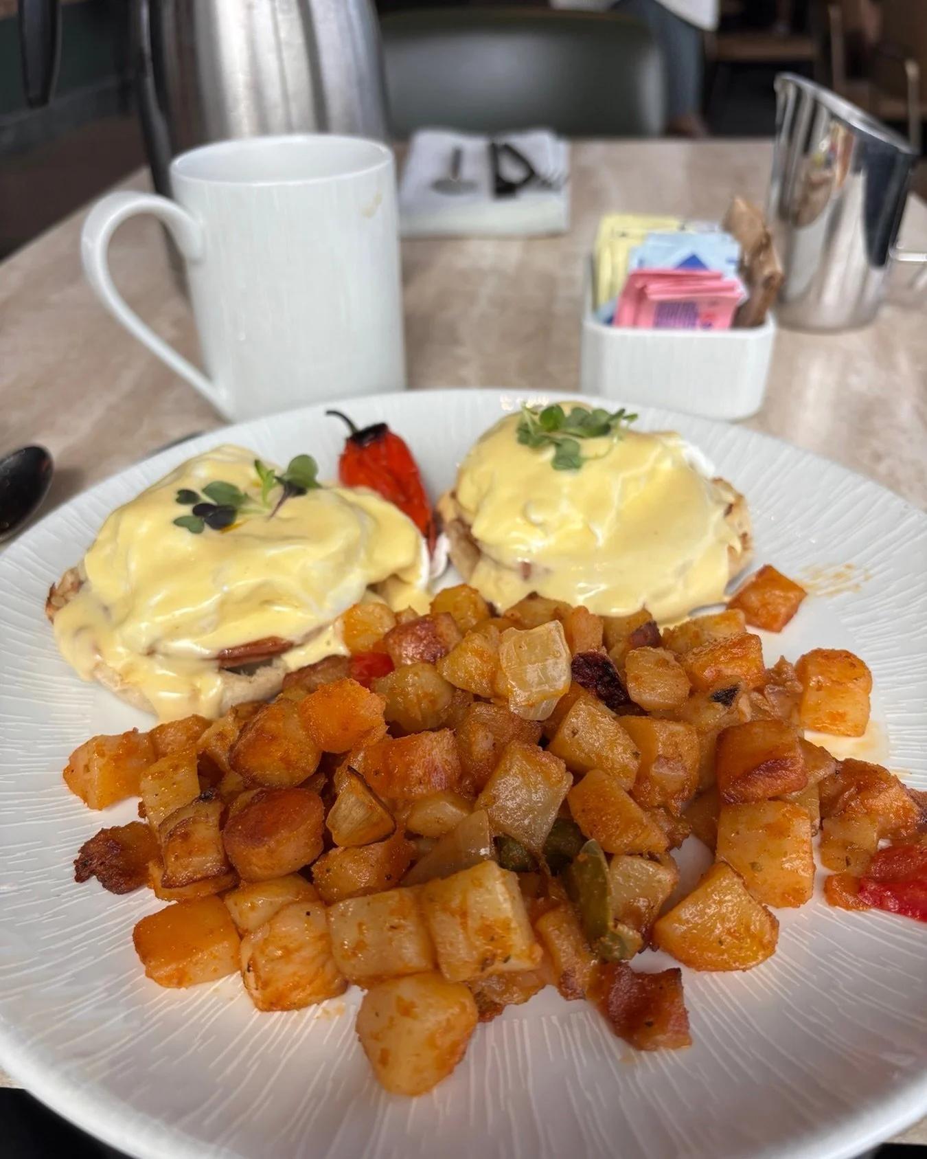 I love Eggs Benedict!