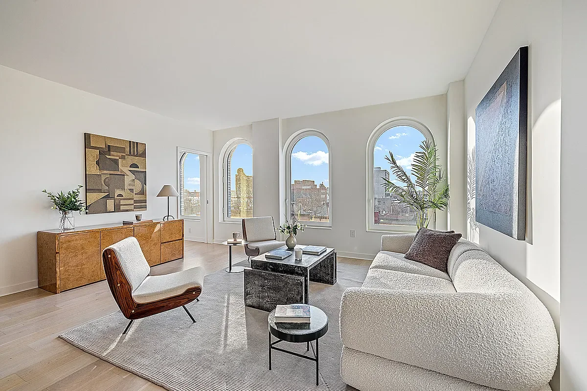 brooklyn new york city property concierge services for investors property management, tenant management, townhome living, estate and weath management, snowbird property management, female owned business, local to boerum hill. aging in place support.