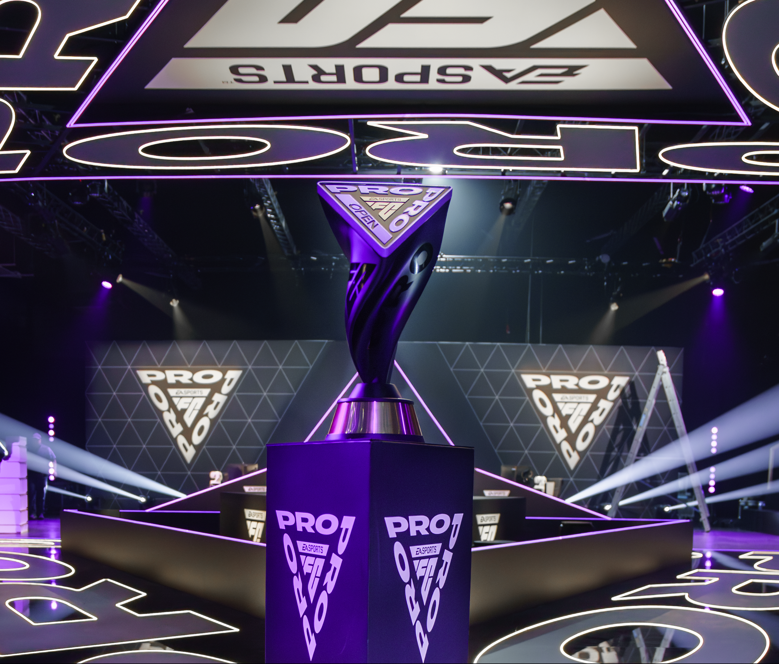 EA FC Pro Finals Trophy