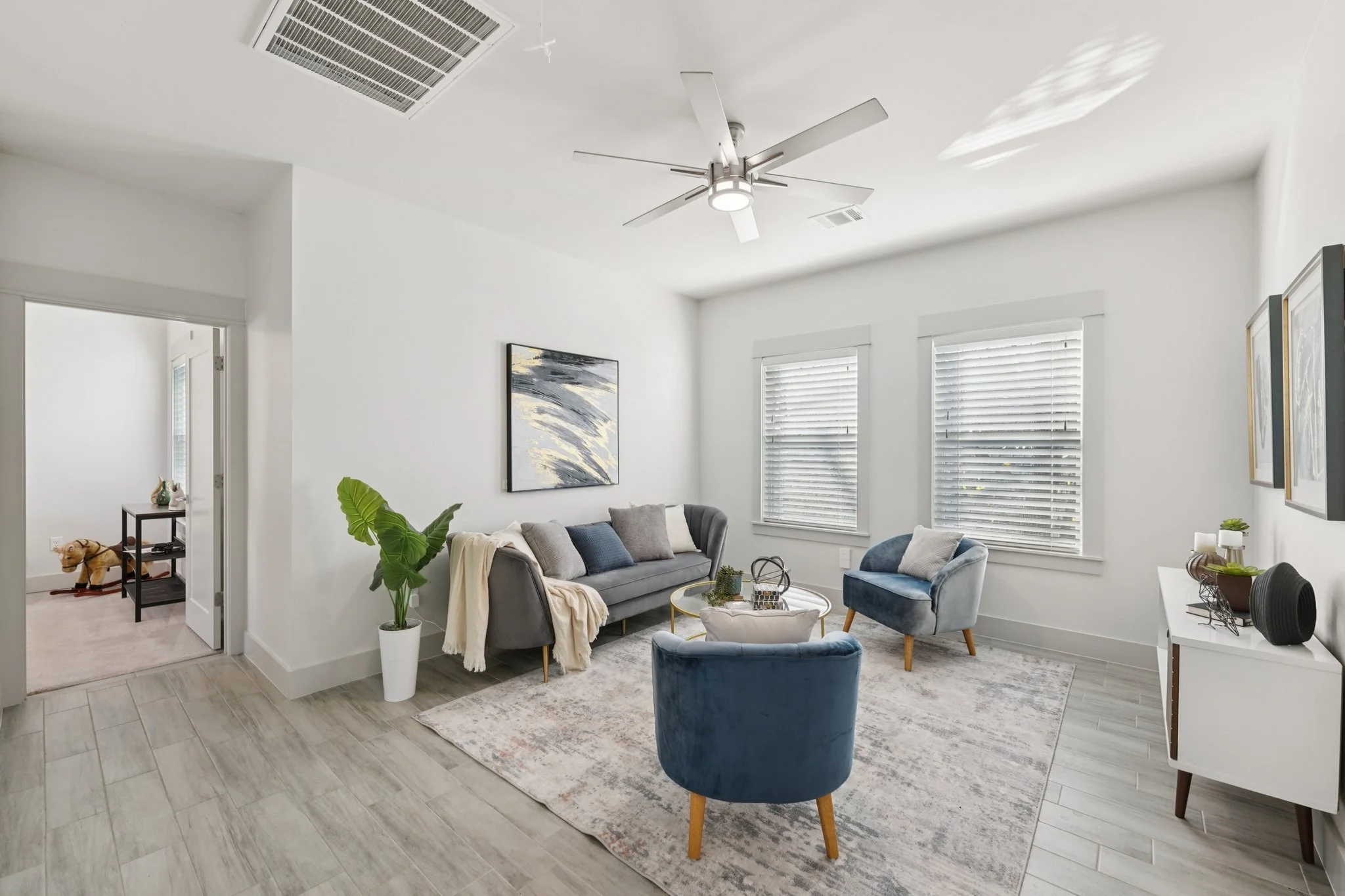 24-web-or-mls-Cedar St-L3112-031.jpg
