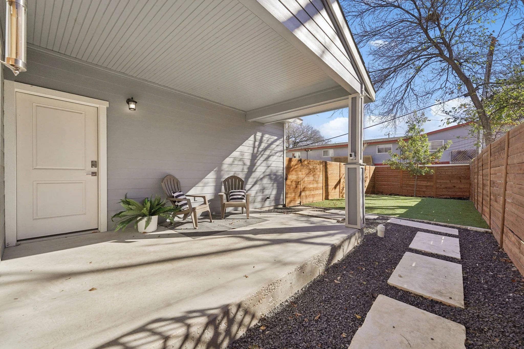 36-web-or-mls-Cedar St-L3112-046.jpg