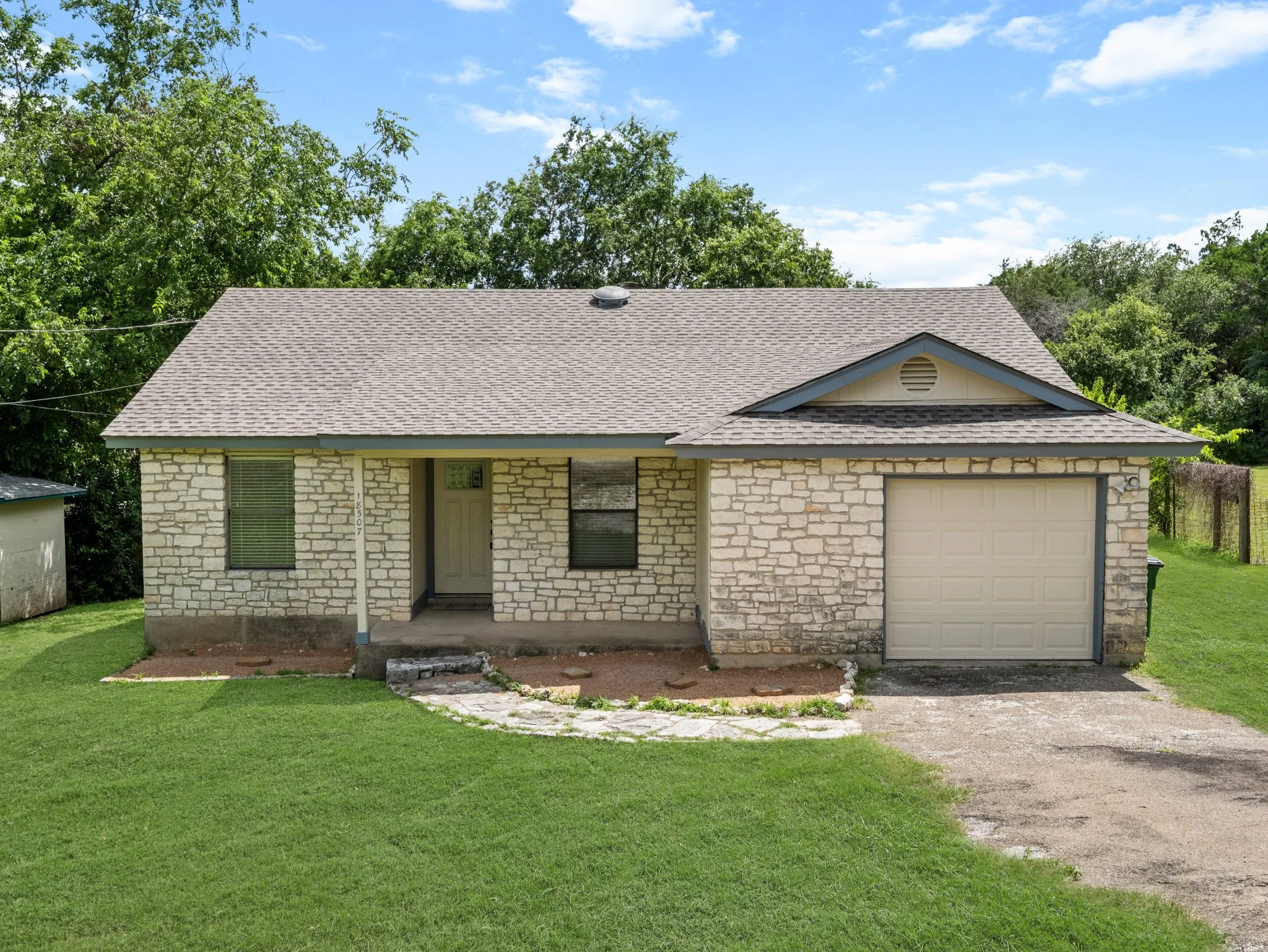 18507 E Lake Terrace Jonestown 1.jpg