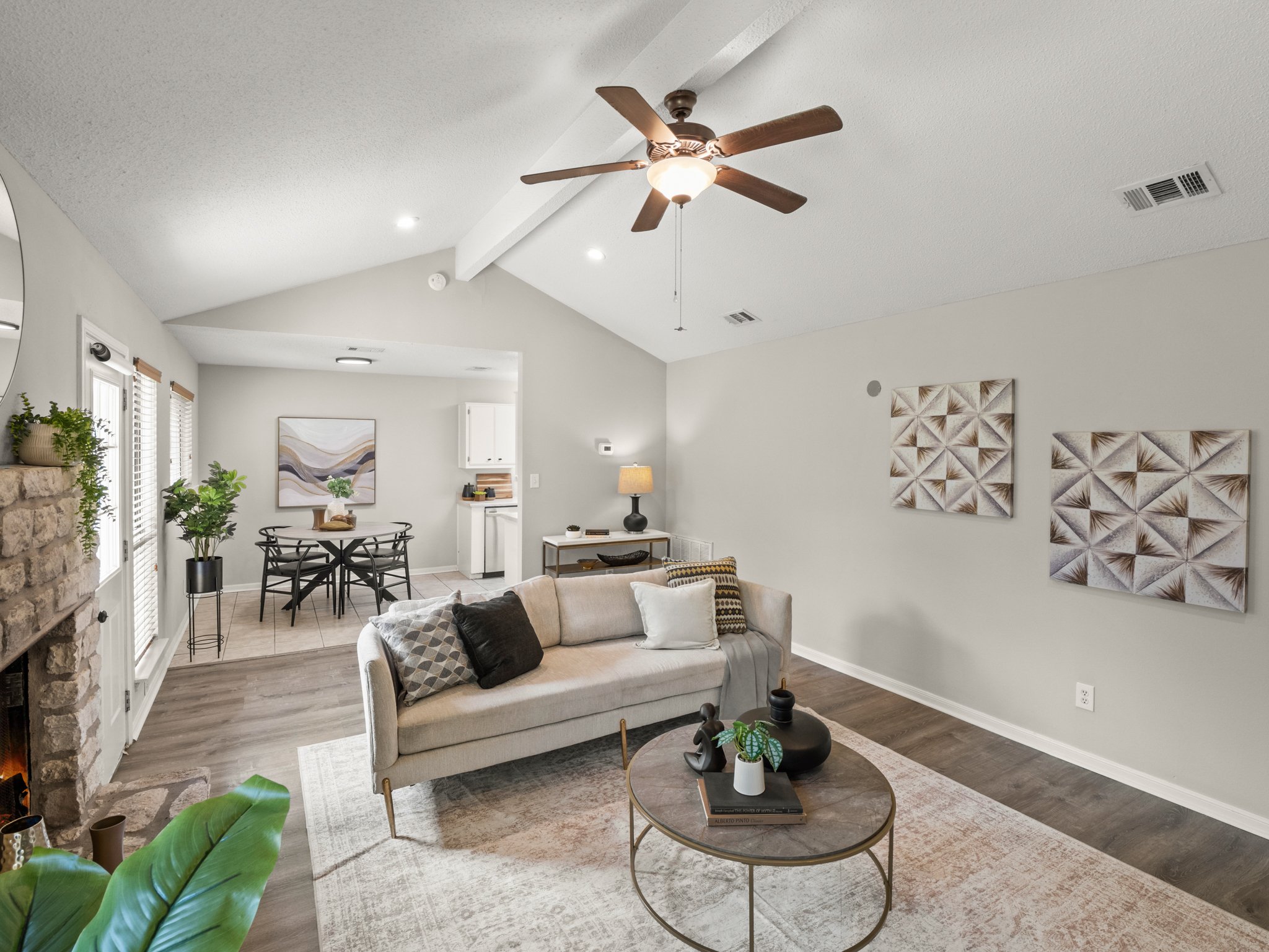 18507 E Lake Terrace Jonestown 13.jpg