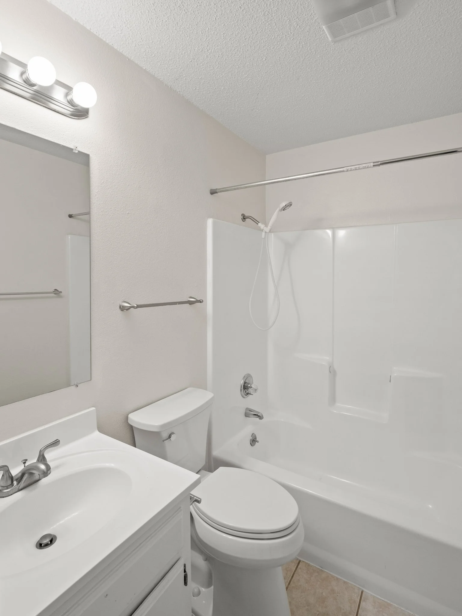 18507 E Lake Terrace Jonestown 10.jpg