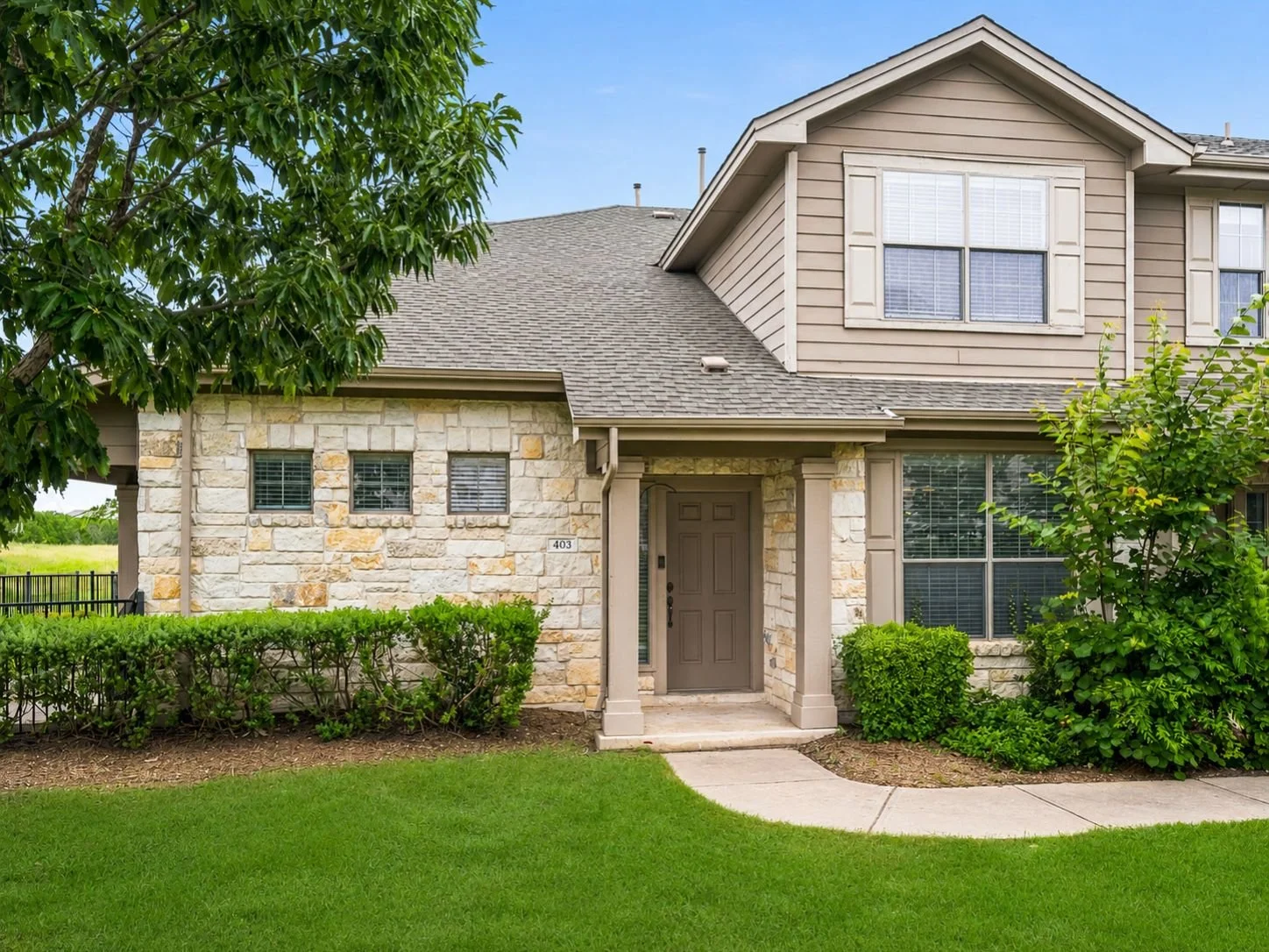 Front(2) 9201 Brodie #403 Austin.jpg