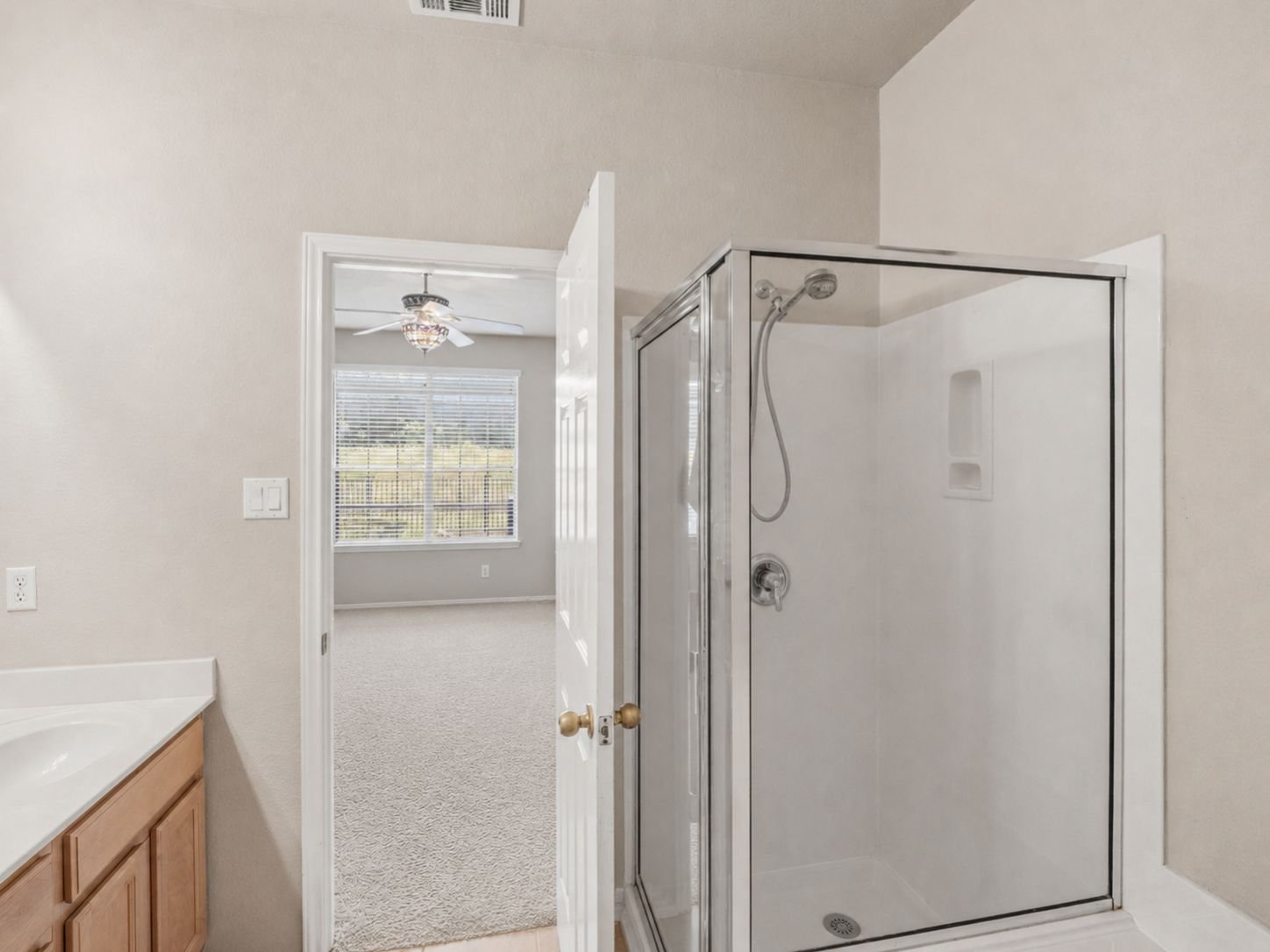 Primary Bathroom (2) 9201 Brodie #403 Austin.jpg