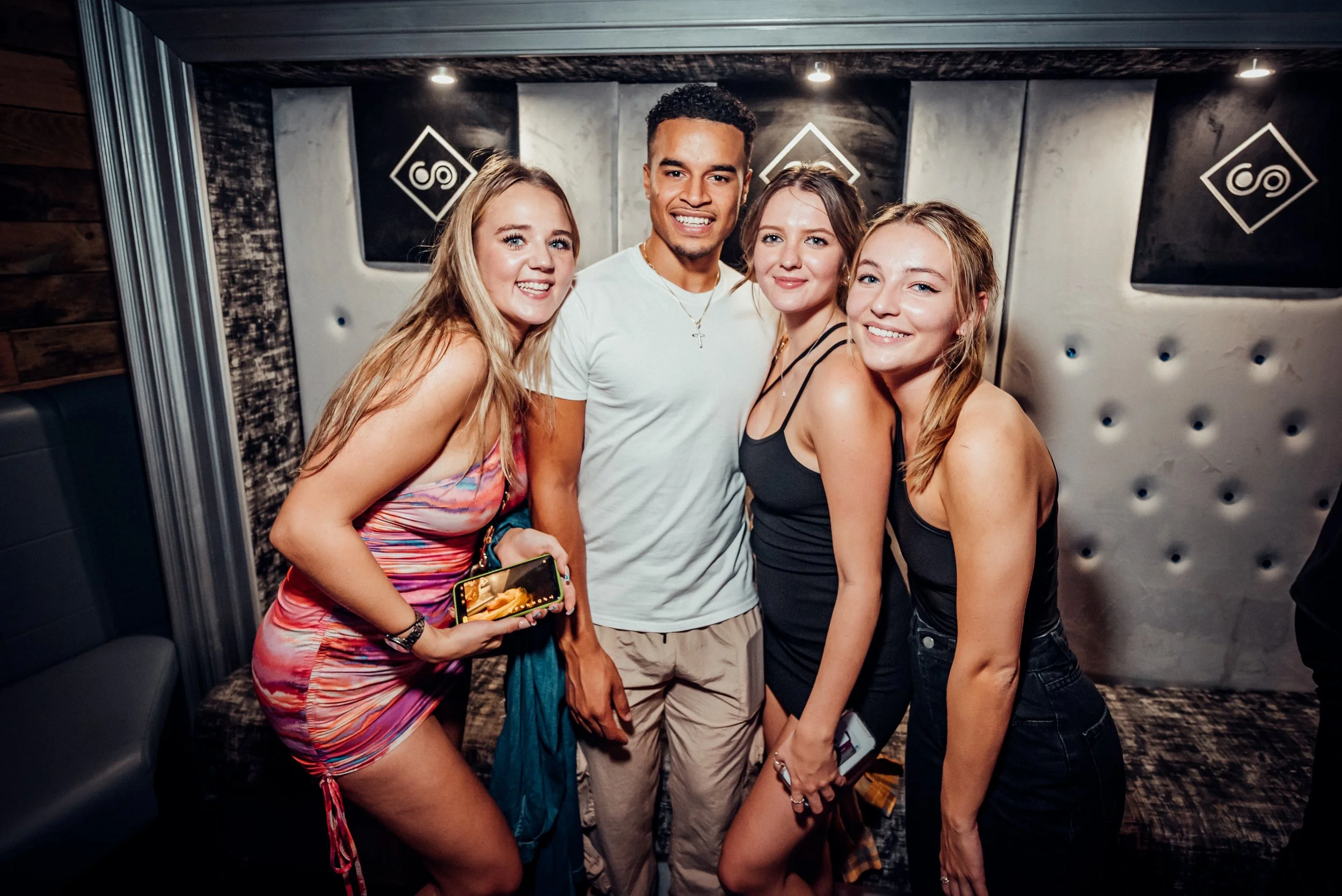 nightlife-photography-Will_Bailey_006.jpg