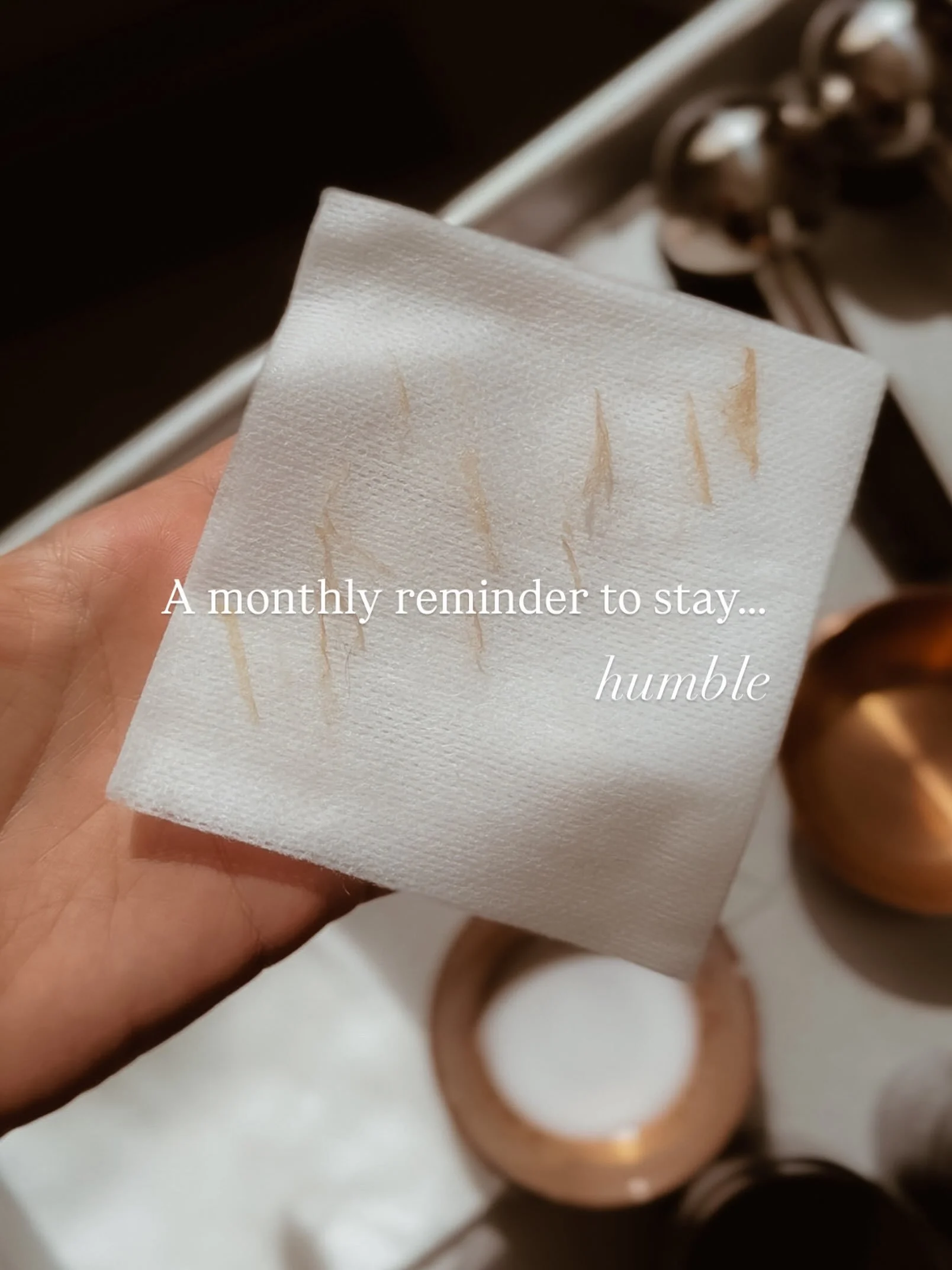 Nothing keeps you grounded quite like seeing all the peach fuzz that came off your face during dermaplaning. ✨

Smooth skin, better product absorption, flawless makeup application, and a relaxing facial? We&rsquo;ll take it. 🤍

Book your dermaplanin
