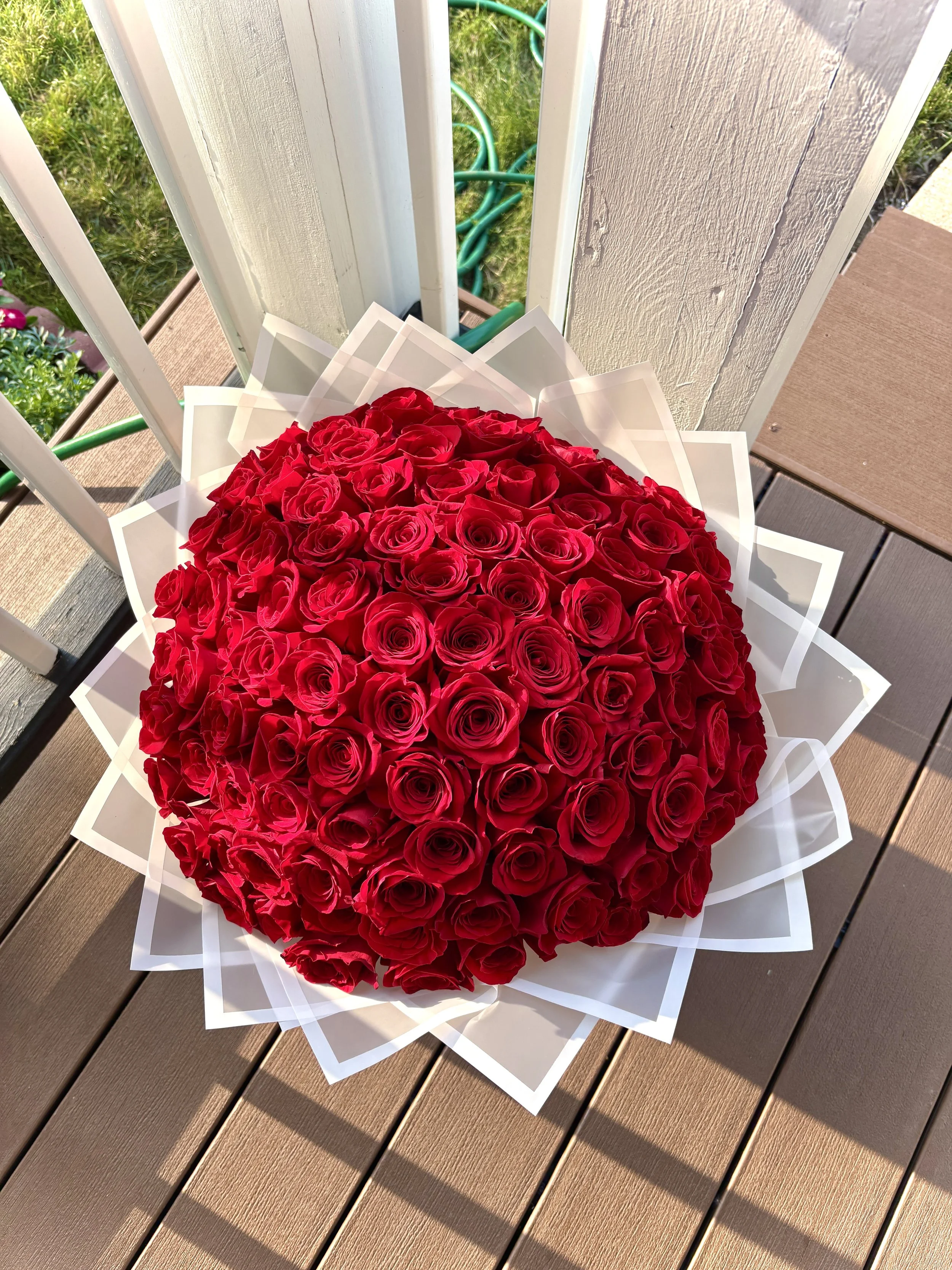 100 Roses $158