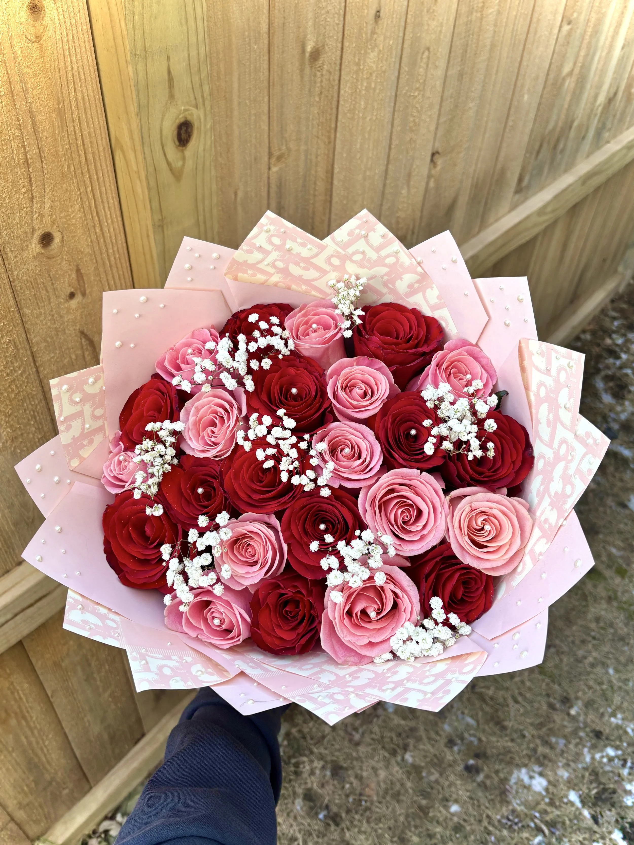 24 Roses + Babies breathe $50