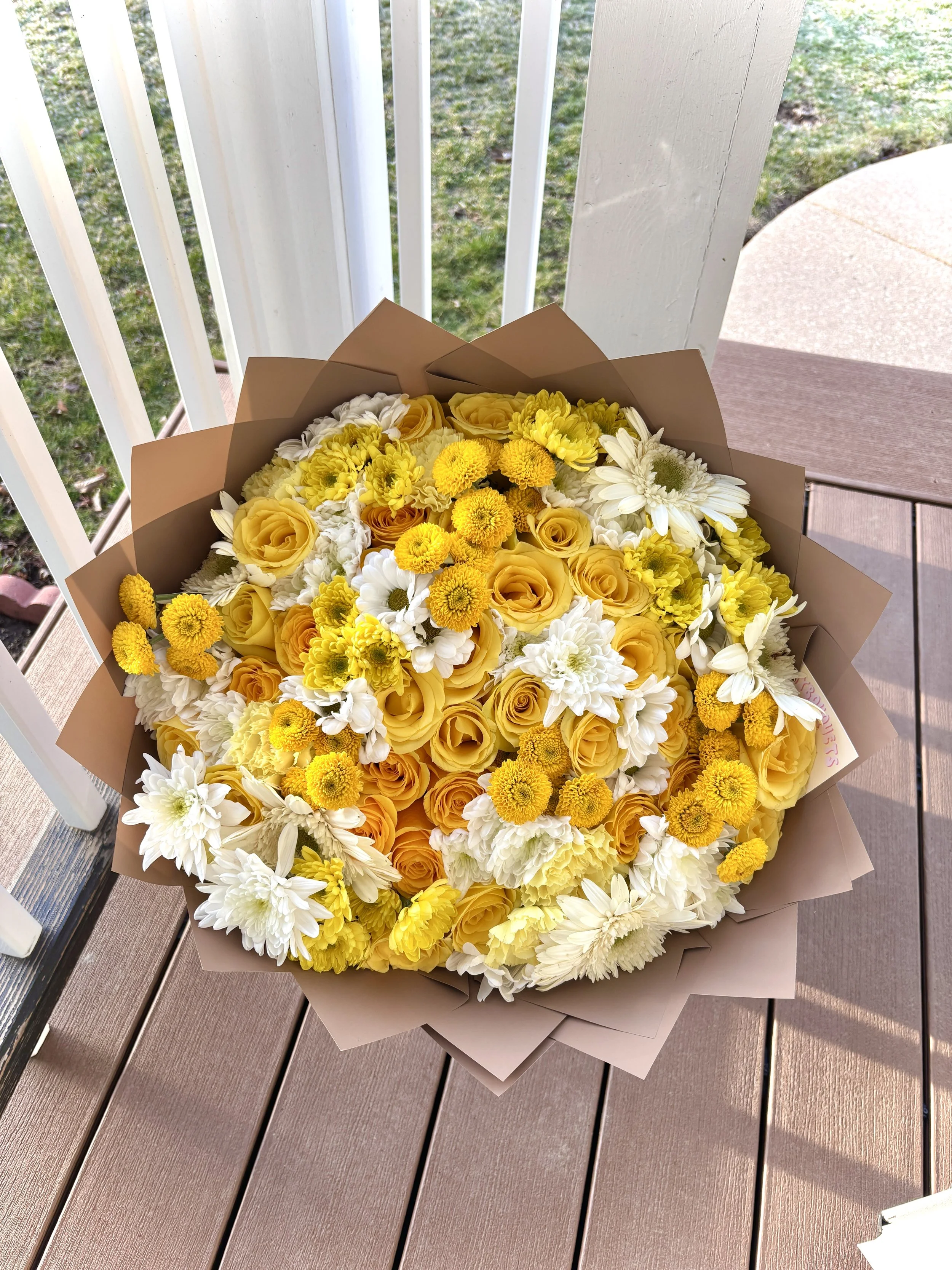Large mixed bouquet $95