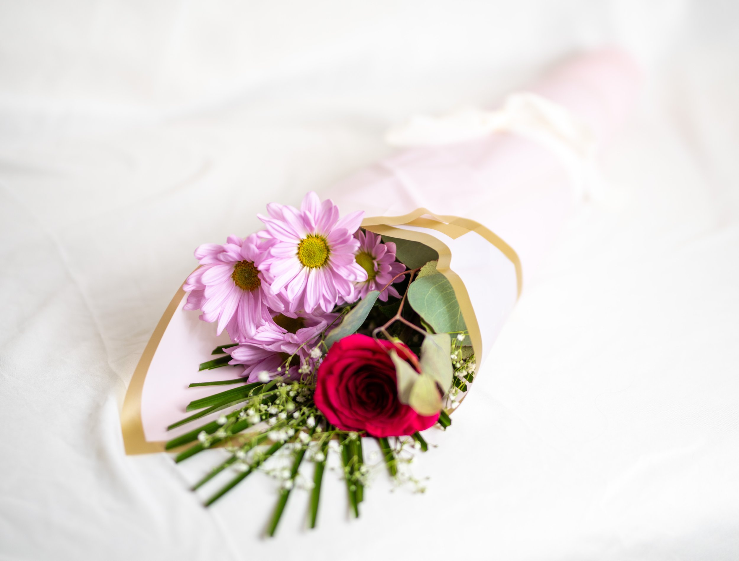Wrapped Rose Mini Bouquet