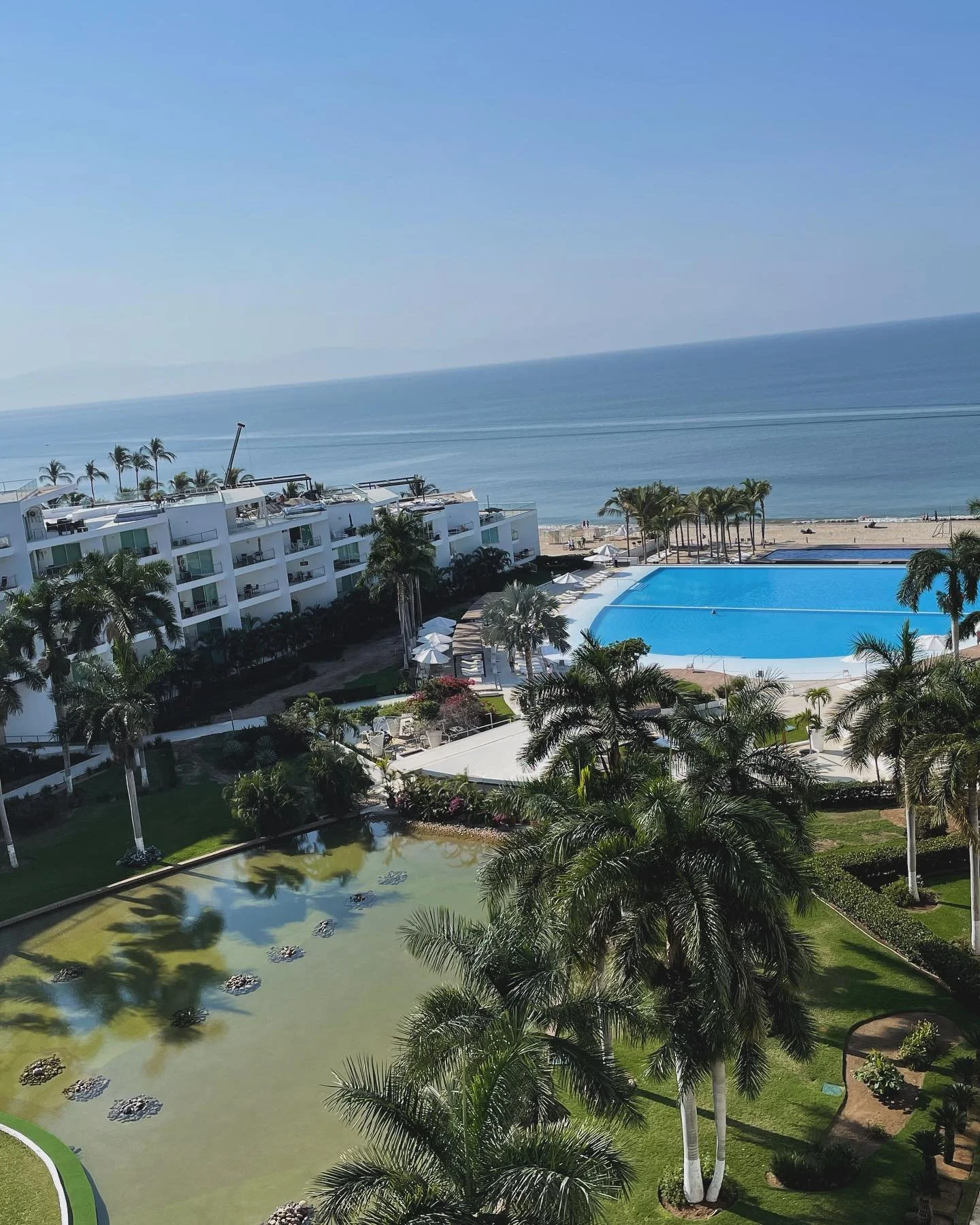 Penthouse de lujo frente al mar 🎉🎊Celebra la Navidad y Fin de A&ntilde;o 🎉🎊
🔵3 habitaciones
🔵Alberca privada con vista panor&aacute;mica al mar
🔵Amplia Terraza (250 mts)
🔵Jacuzzi
🔵Totalmente equipado
🔵 8 personas
Que no te ganen las fechas,