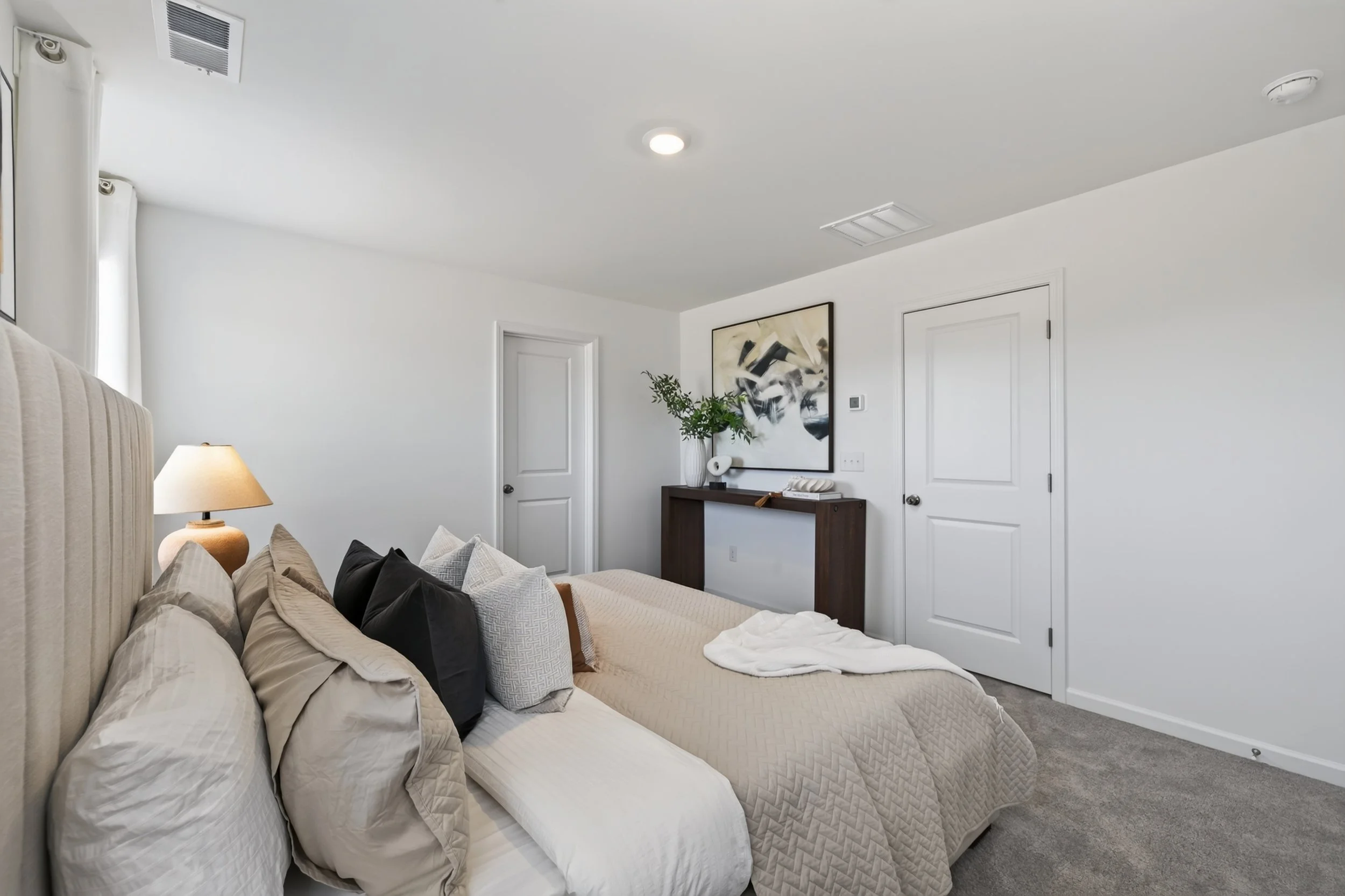 2540 5th STREET NE HICKORY-15.jpg