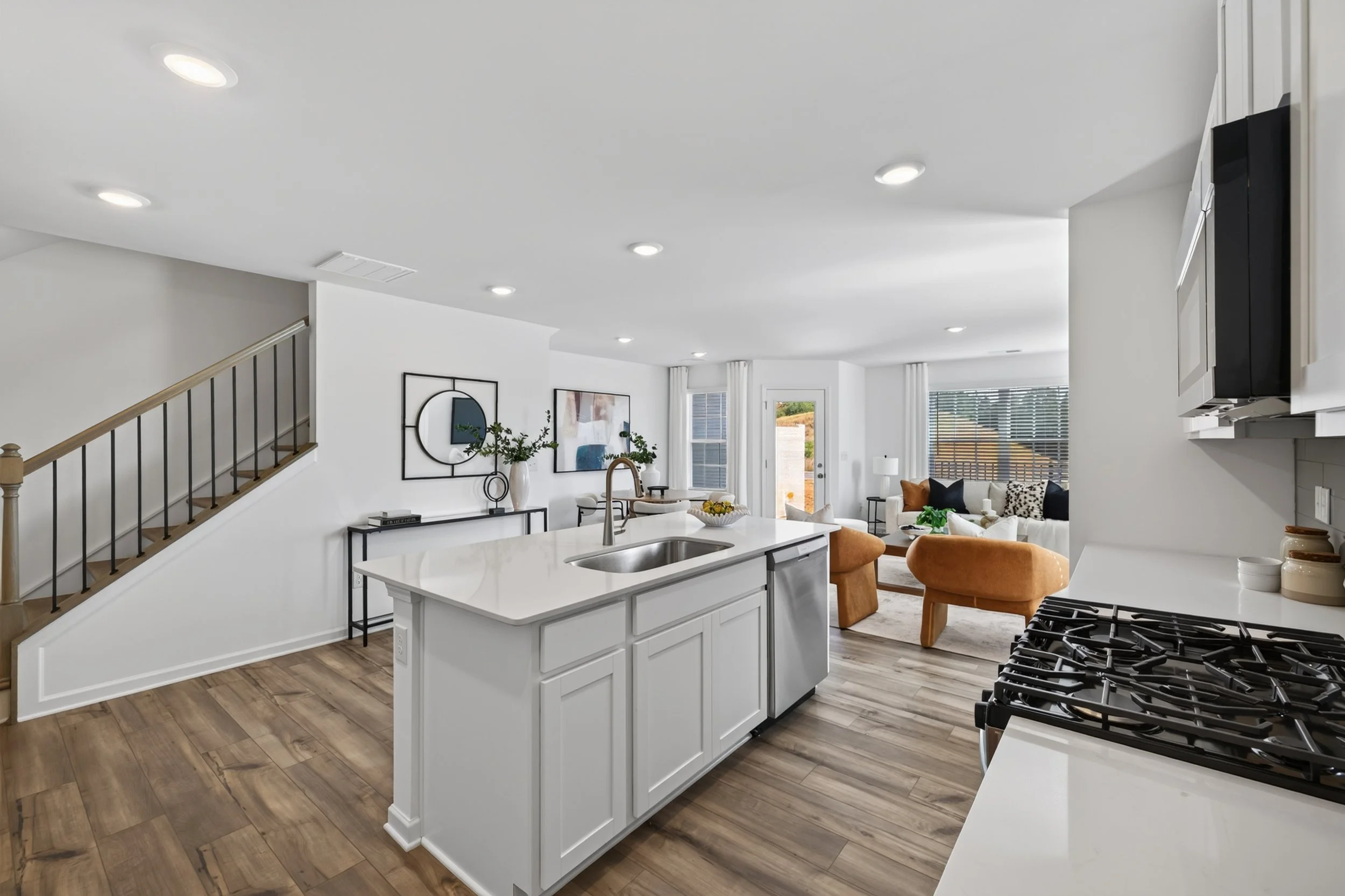 2540 5th STREET NE HICKORY-8.jpg