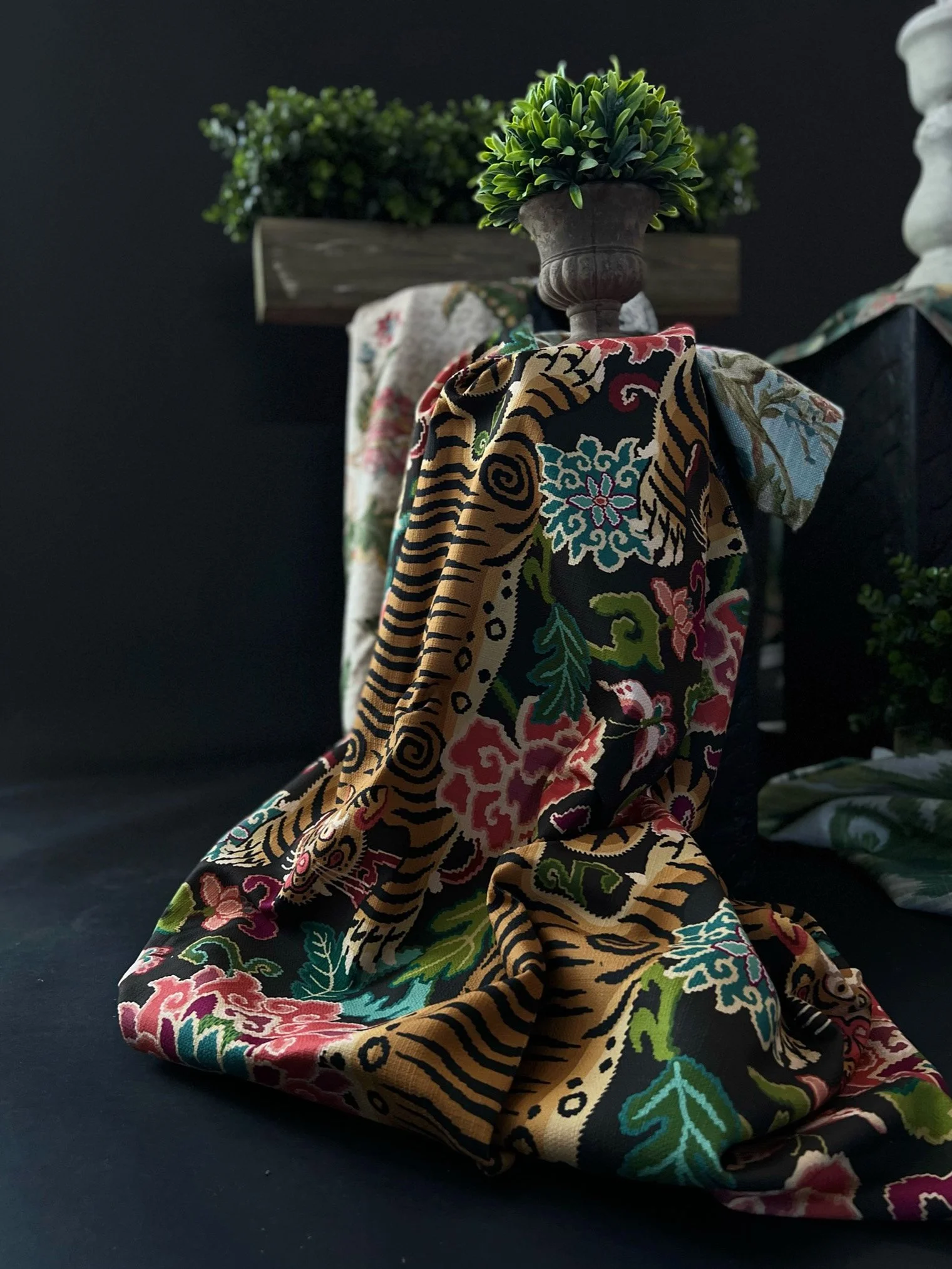 Maxwell Fabrics - SP22_Print-Gallery_Photo 1.jpg