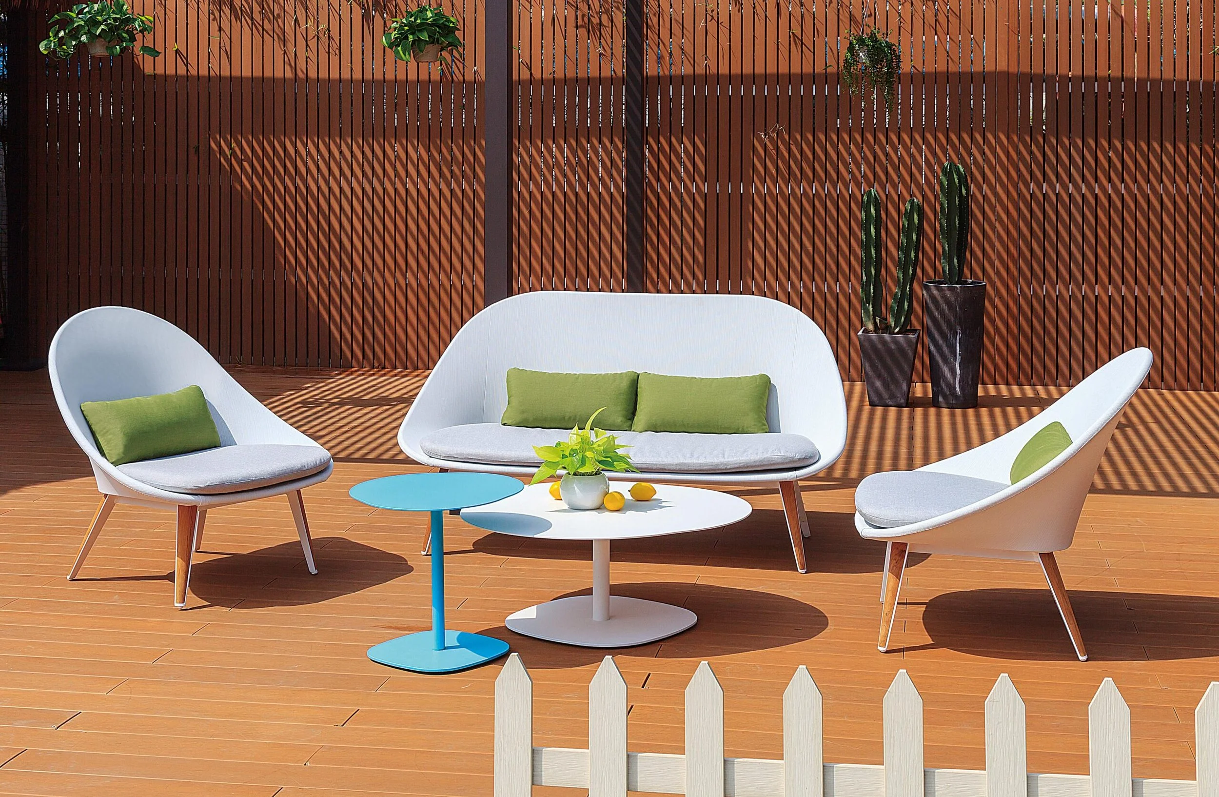monaco-lounge-texi-monaco-loveseati-pb-side-table-vb-coffee-table-5320-2-scaled-1.jpg