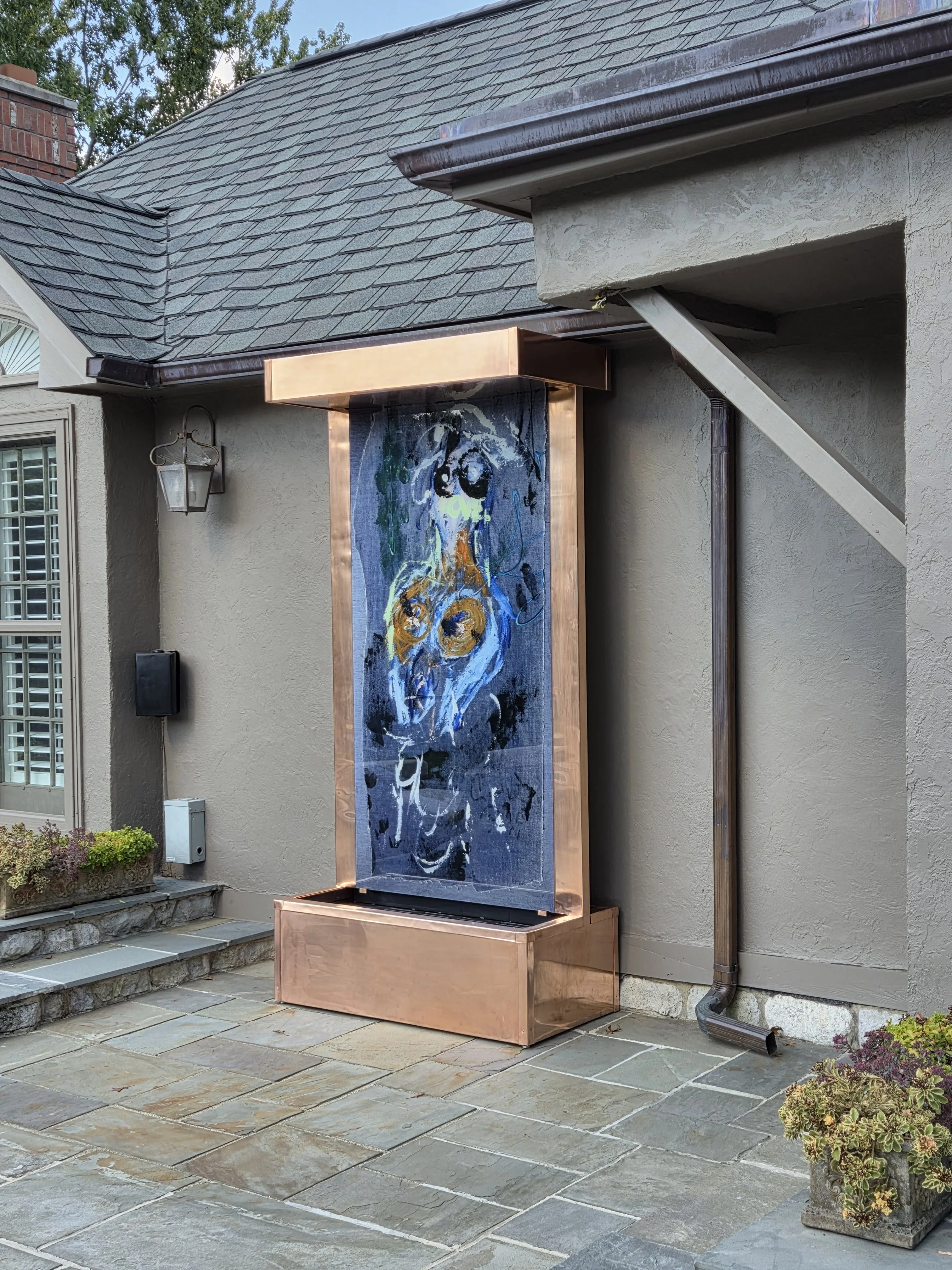 Architectural & Statement Features