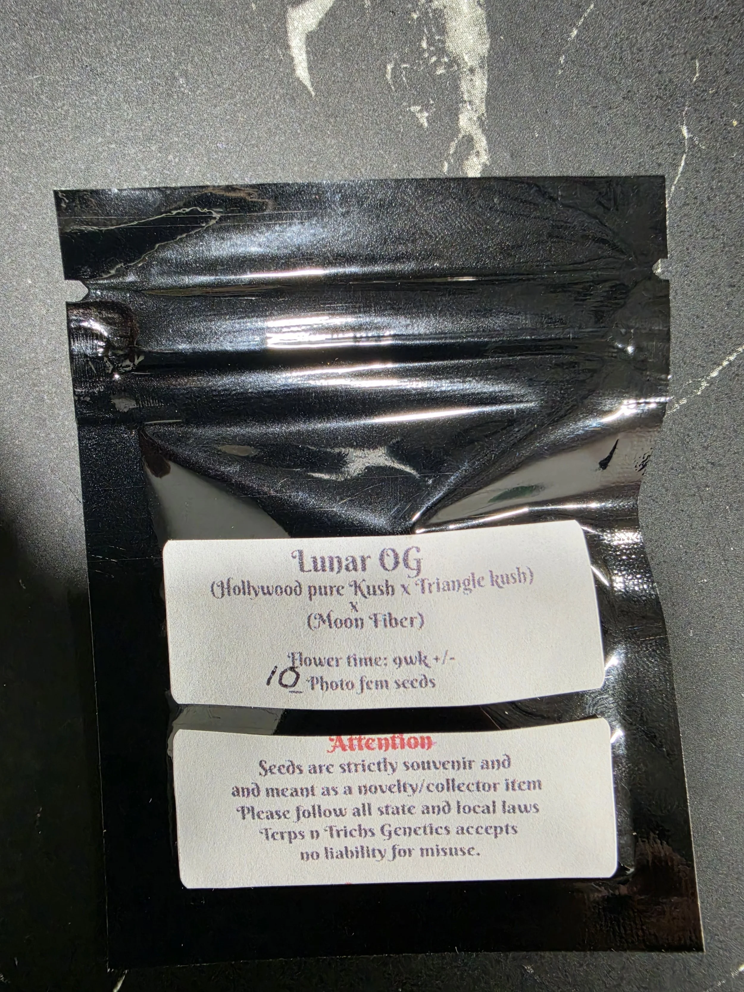 "Lunar OG" TNT Genetics, 10pk