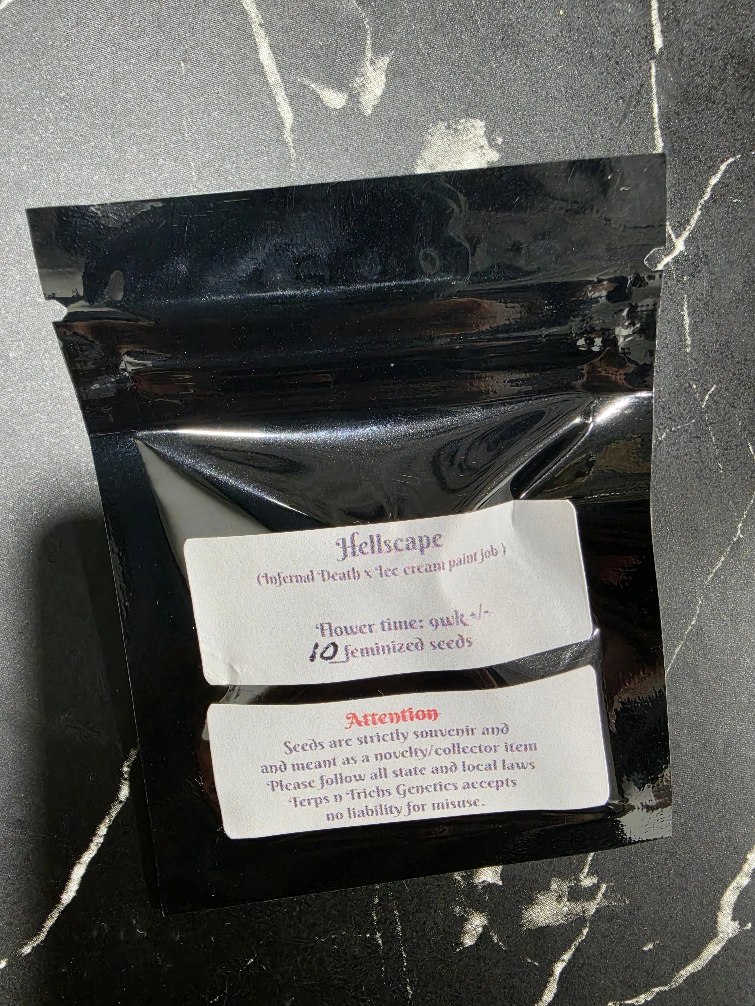 "HellScape" TNT Genetics, 10pk