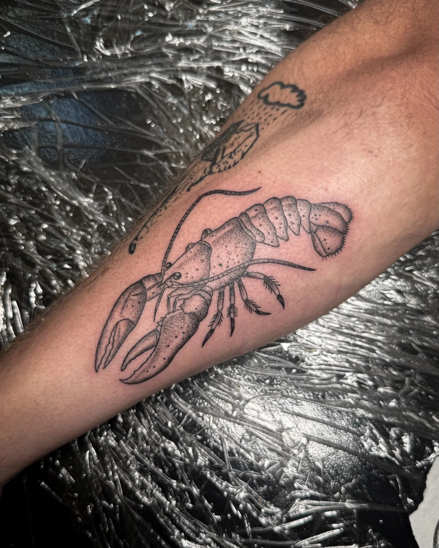 Custom lobster for Josh 🦞✨
Made at @twicerabbittattoo 

Currently booking for June in Los Angeles 
Submit a form to book