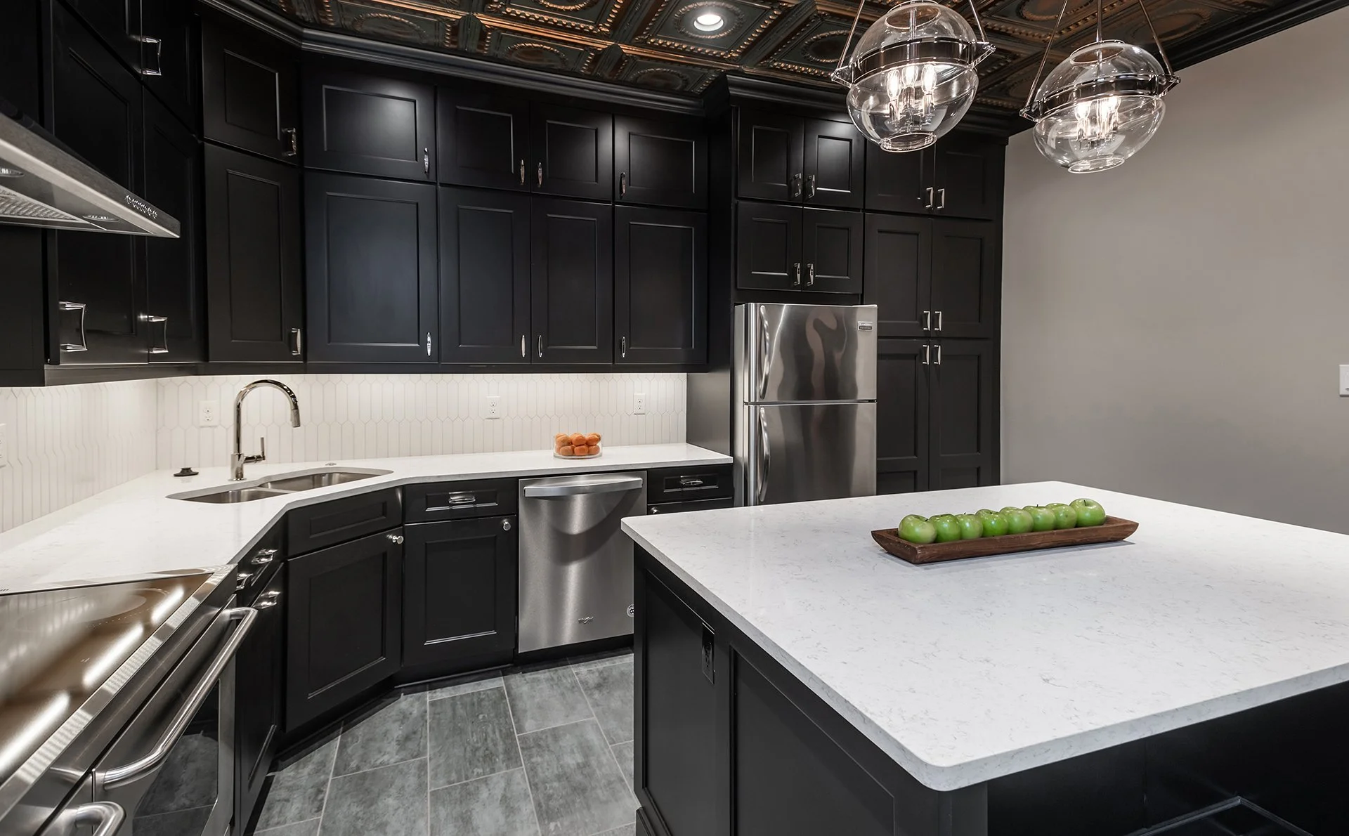 1017 GALVESTON AVE002.jpg