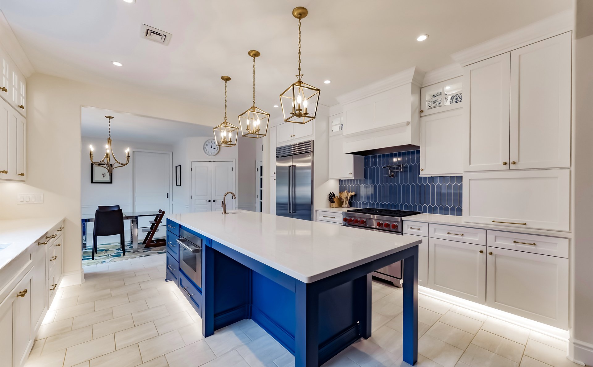 2609 Carriage House Dr_002.jpg