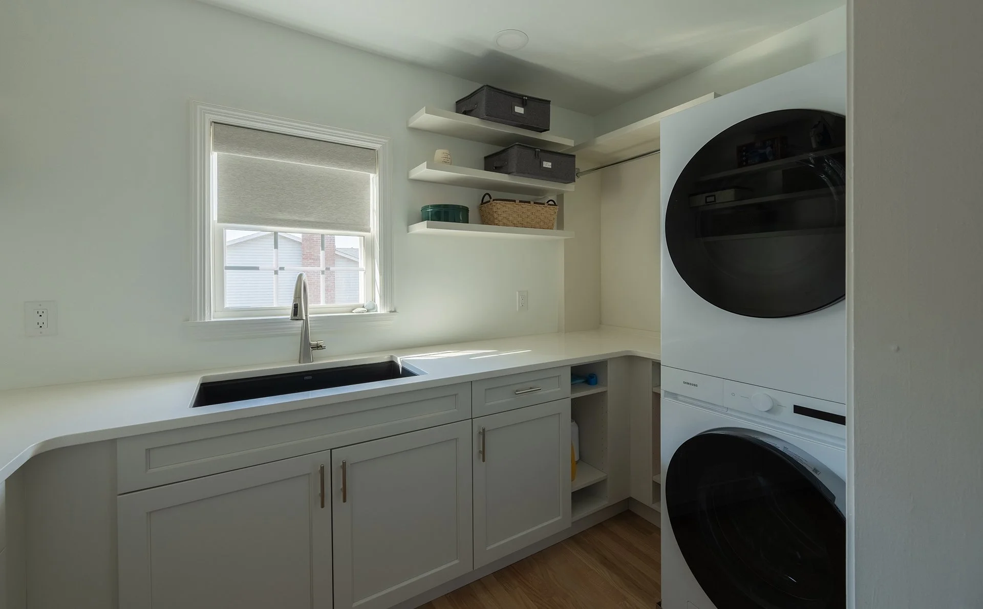   Interior, Cabinets 
