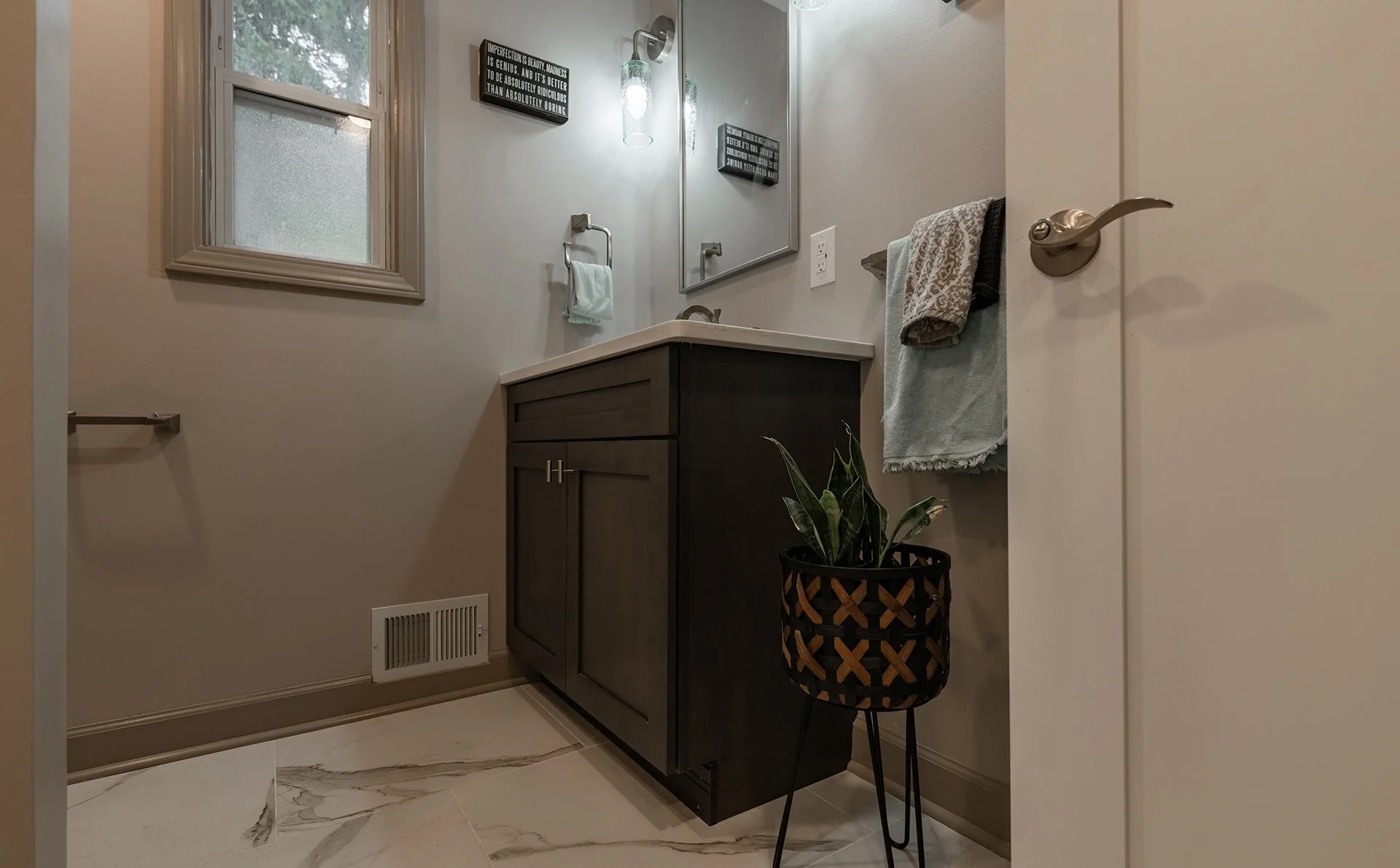  Bathroom, Interior, Cabinets 