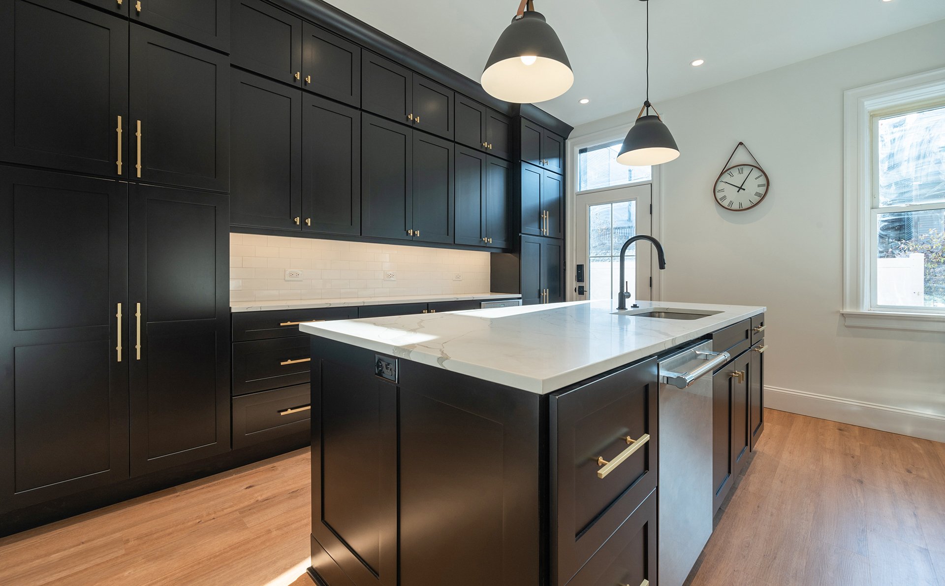 5424 Howe St - 014.jpg