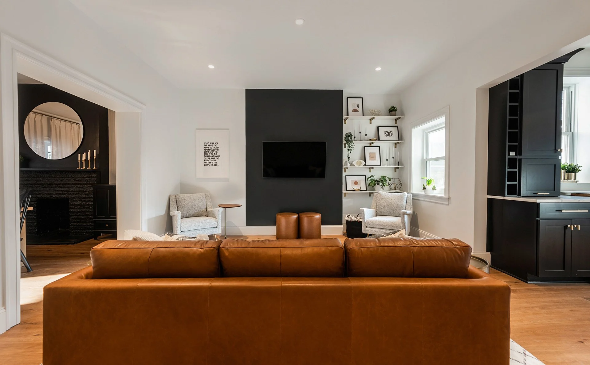 5424 Howe St - 001.jpg