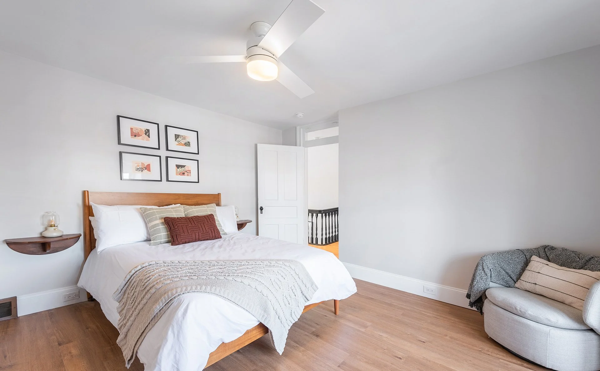 5424 Howe St - 049.jpg