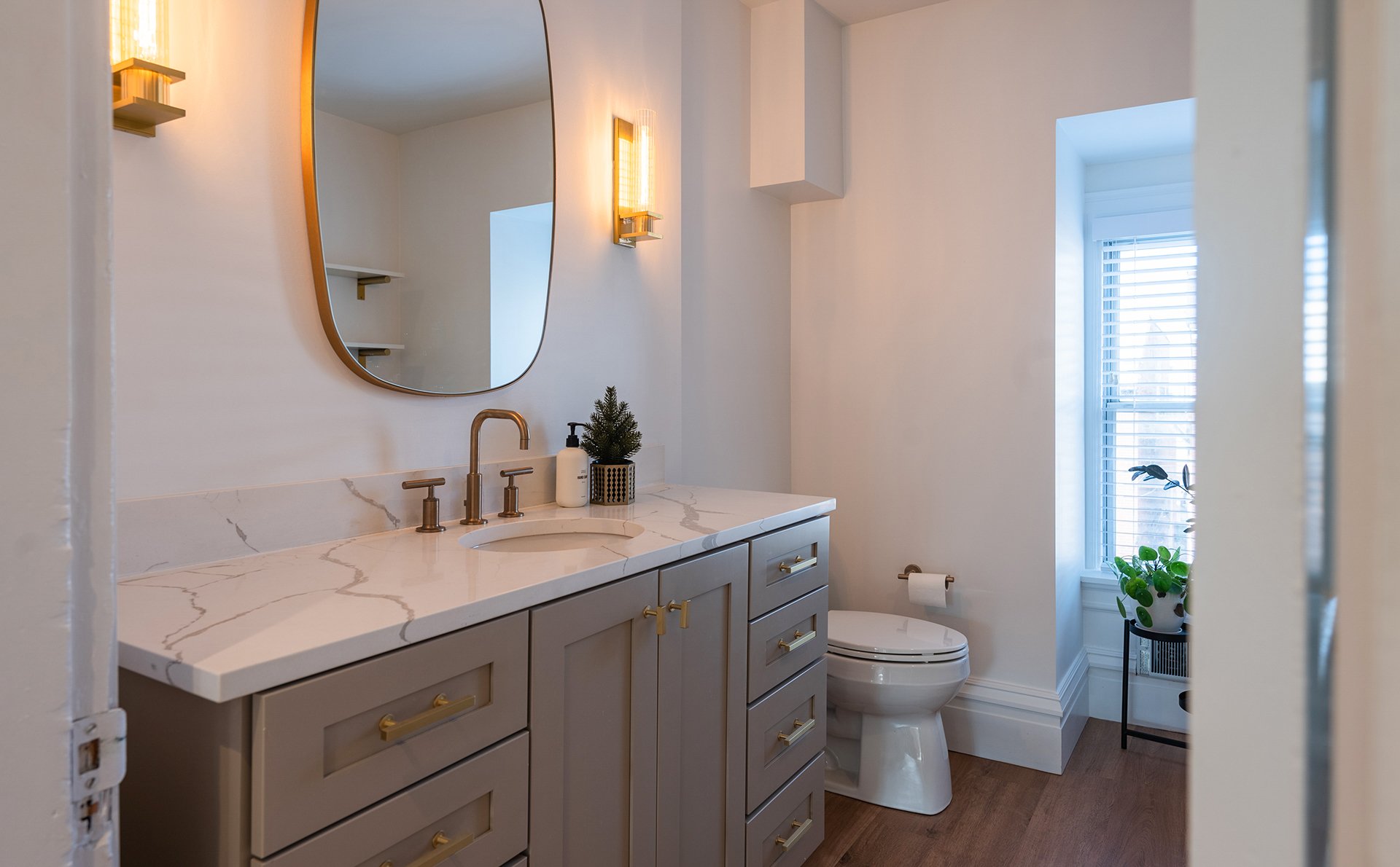 5424 Howe St - 068.jpg