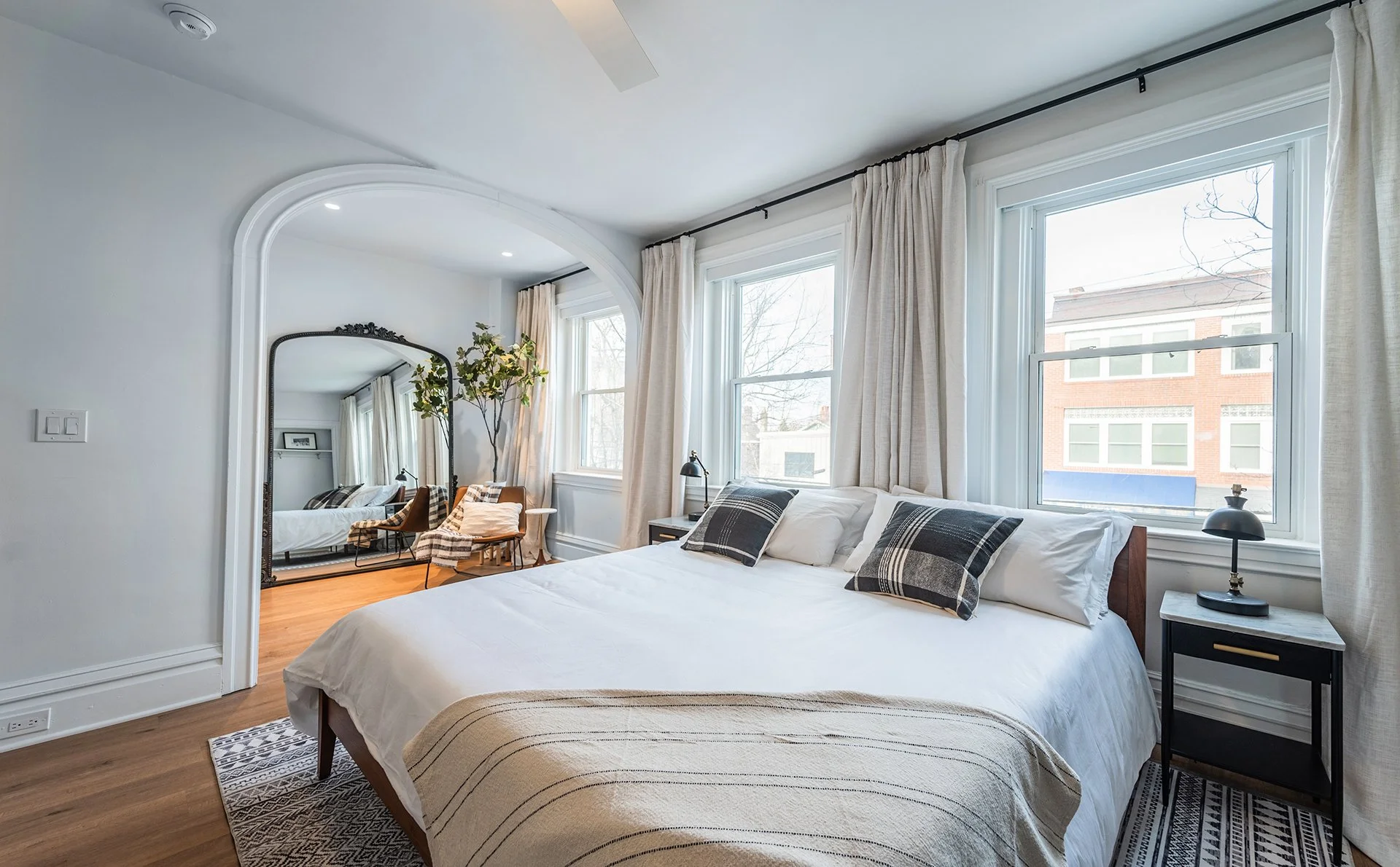  Interior, Bedroom 