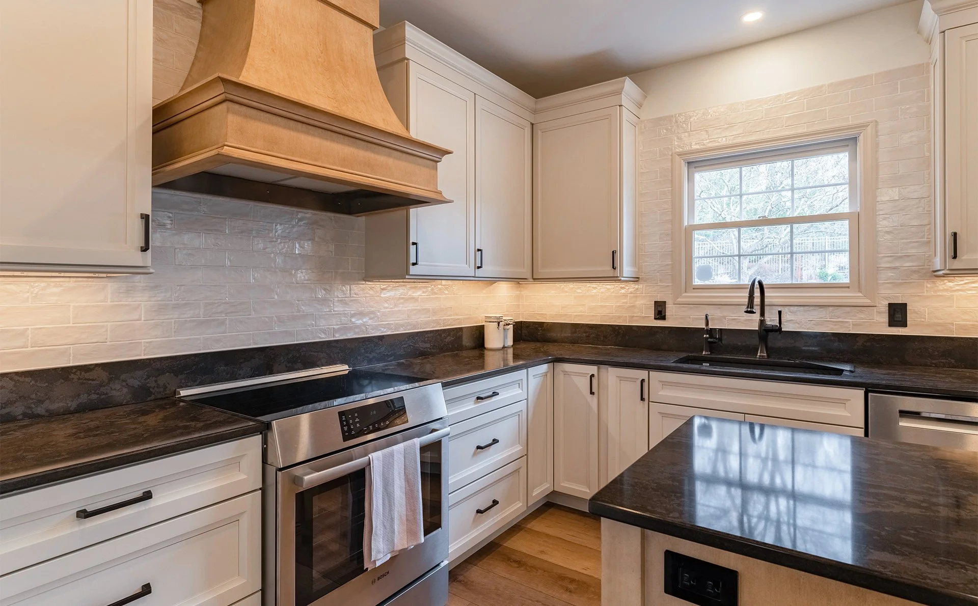 548 Burkes Dr_006.jpg