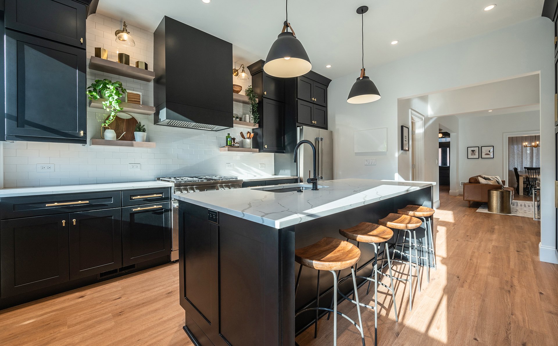 5424 Howe St - 016.jpg