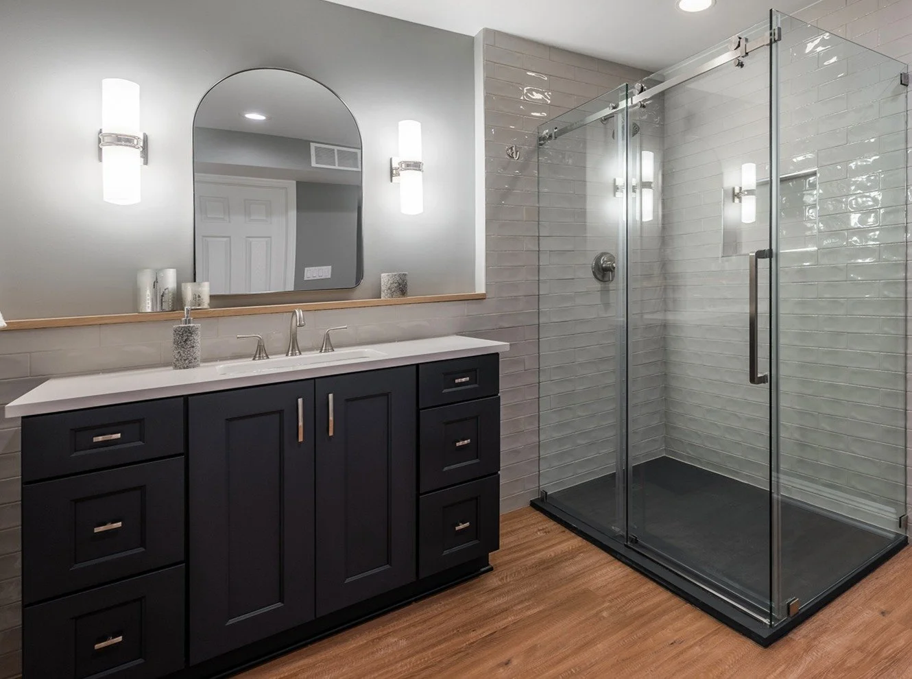  Bathroom, Interior, Cabinets 