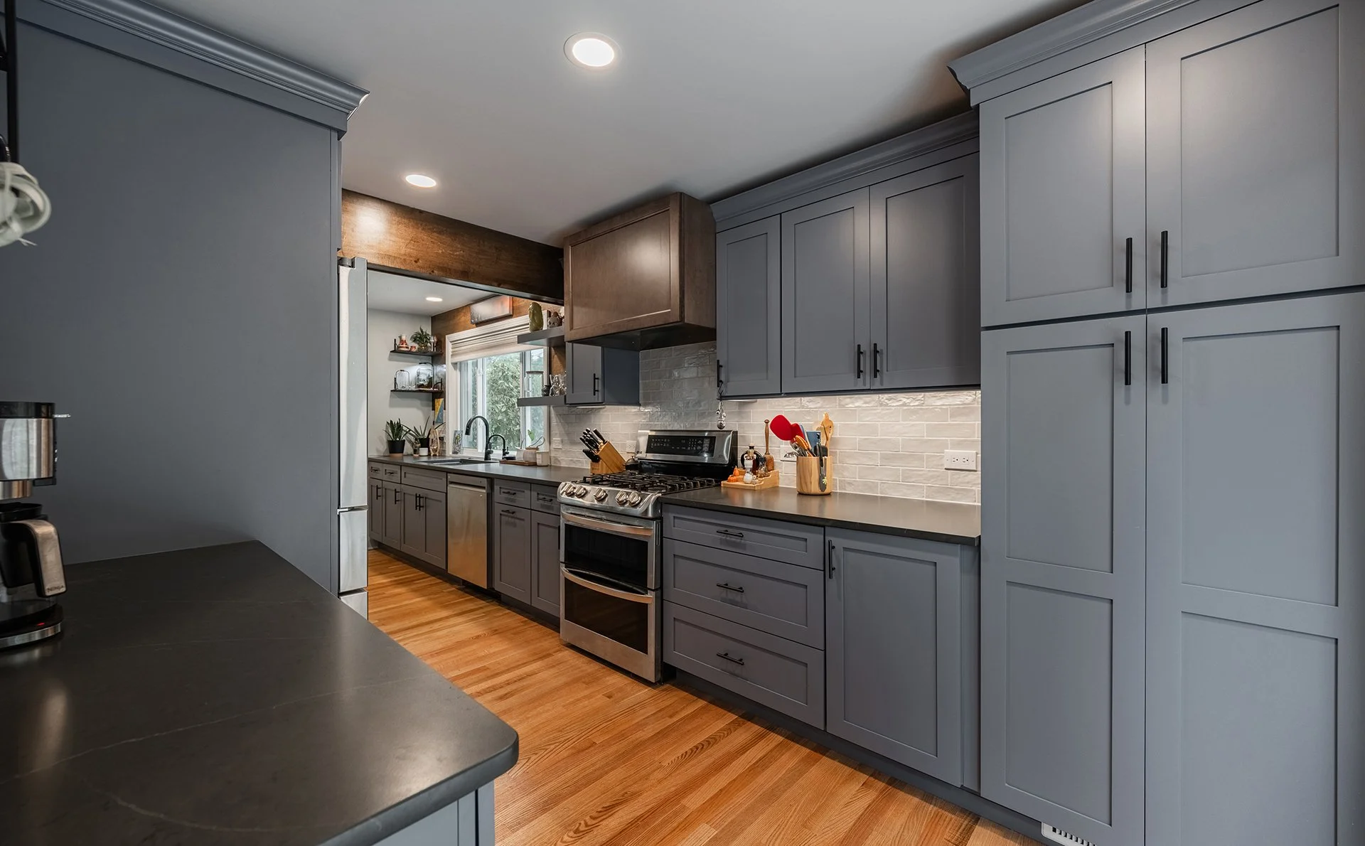  Kitchen, Interior, Cabinets 