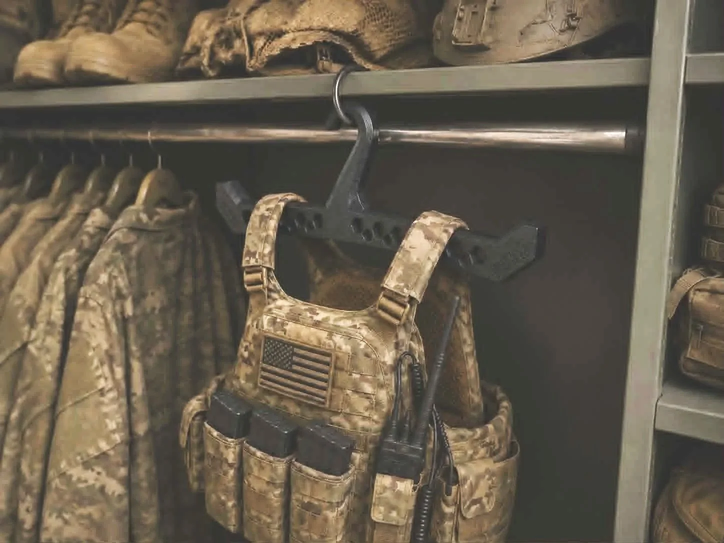 Heavy-Duty Plate Carrier Hanger
