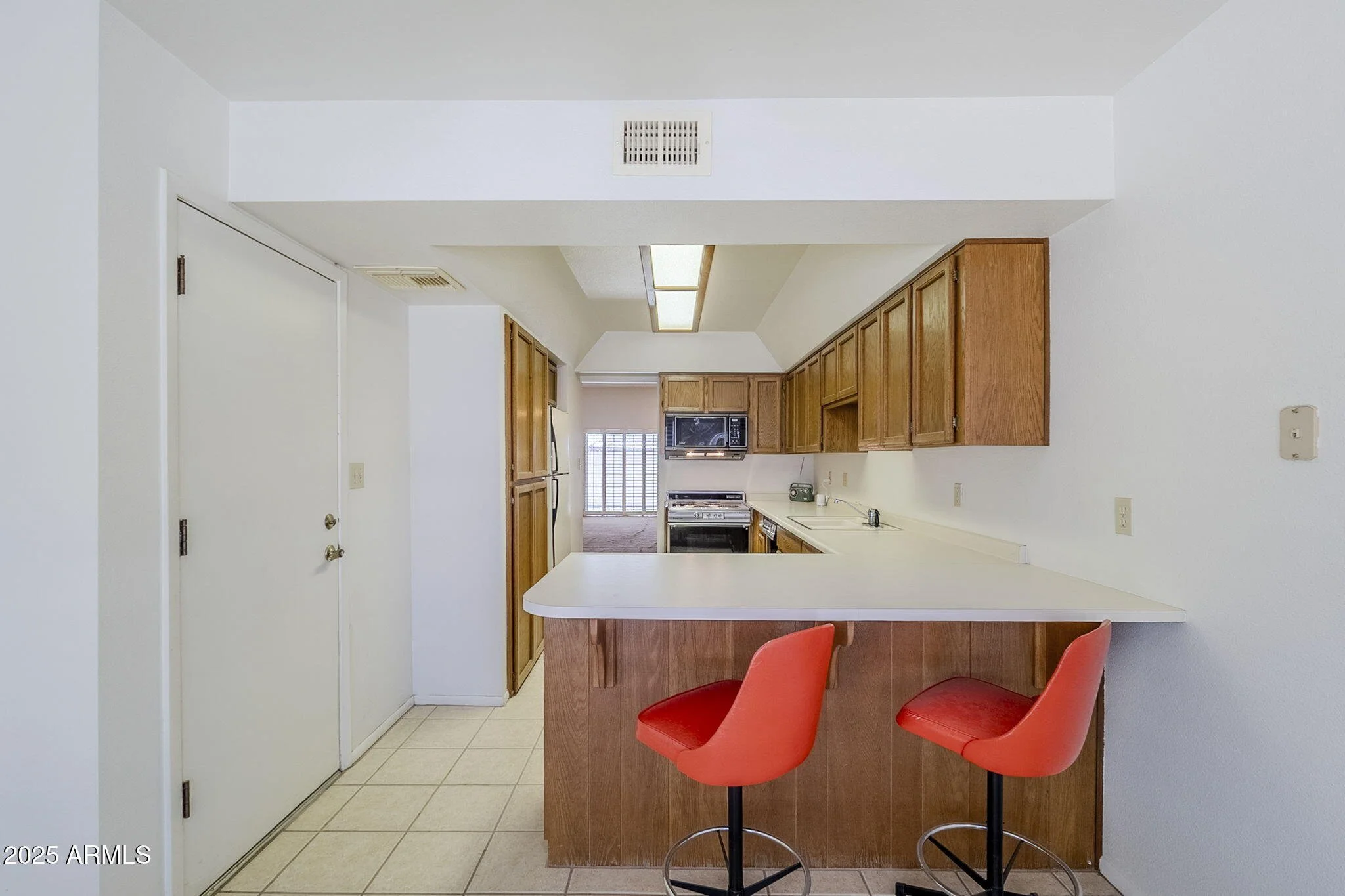 kitchen 3.jpg