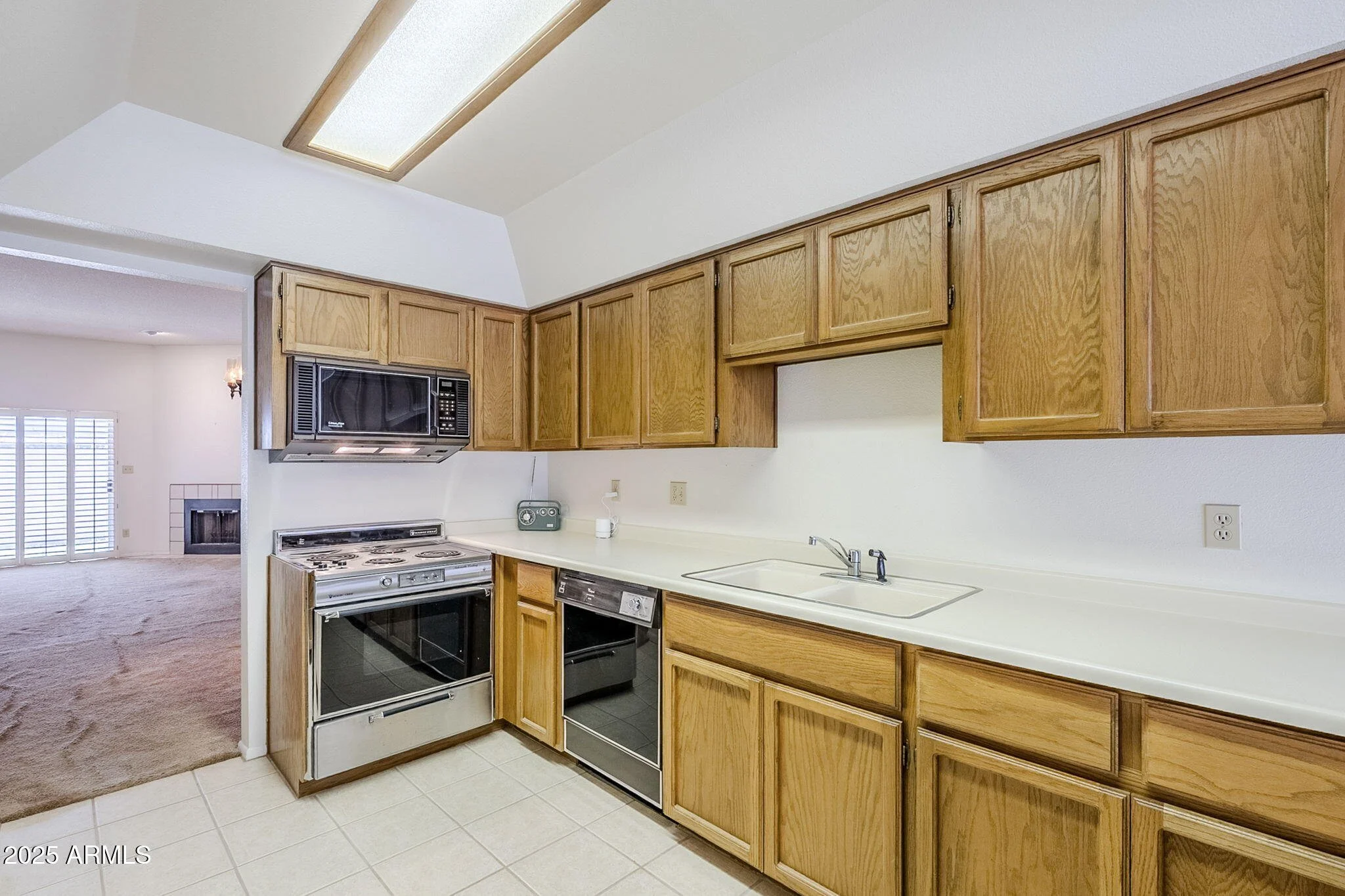 kitchen 6.jpg