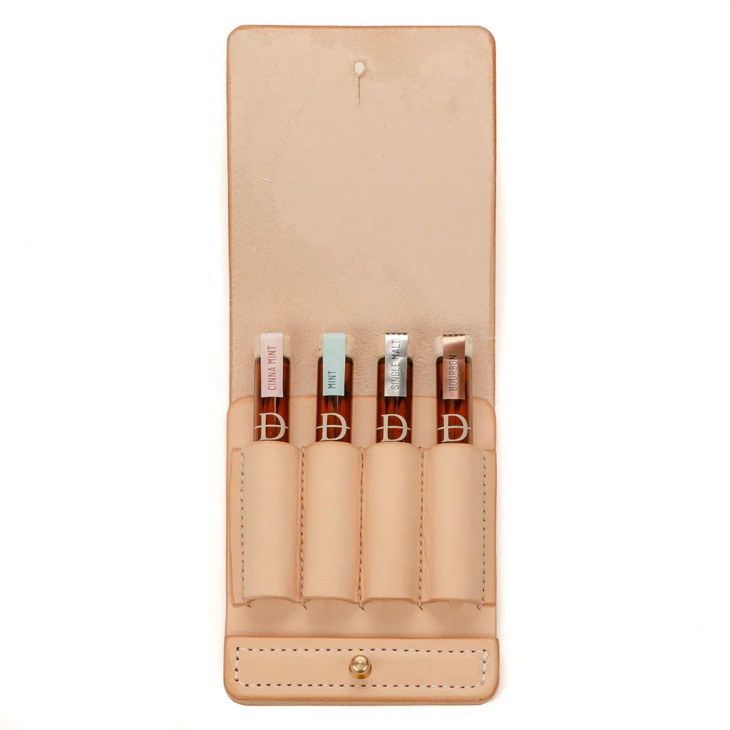 Daneson Four-Finger Leather Case