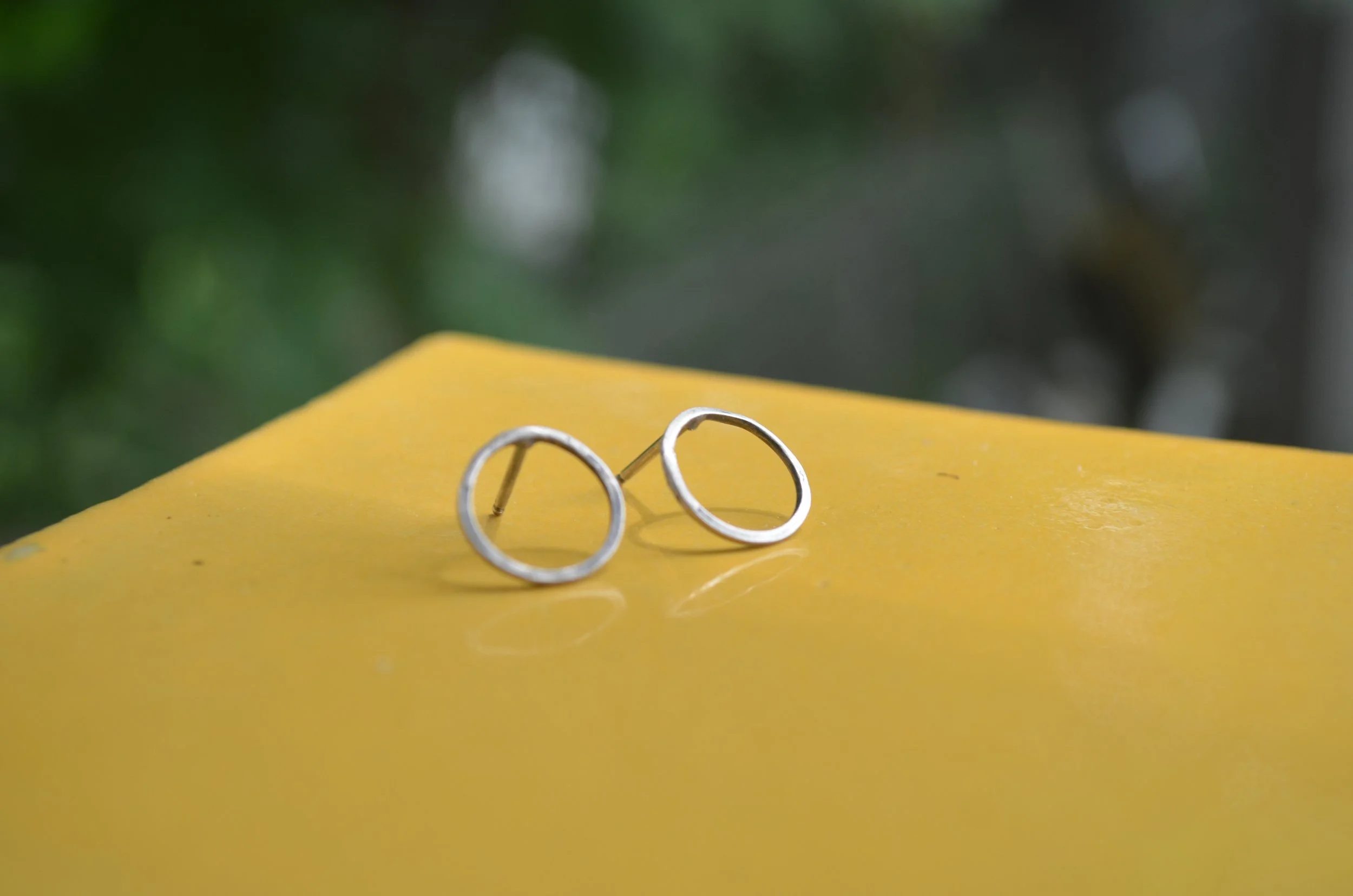 Witchy Circle Post Earrings (thin)