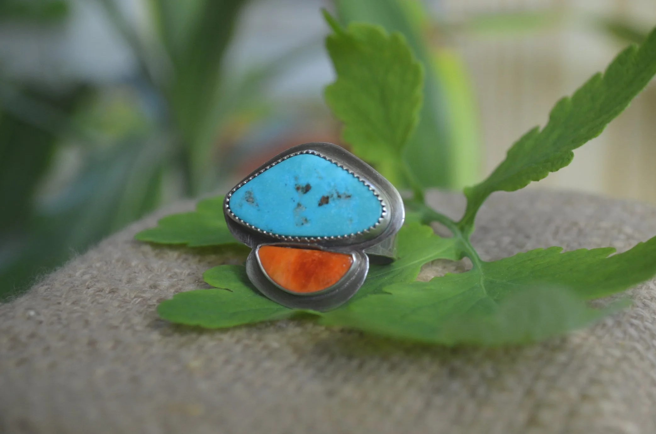 Turquoise and Spiny Oyster Ring, size 7.75