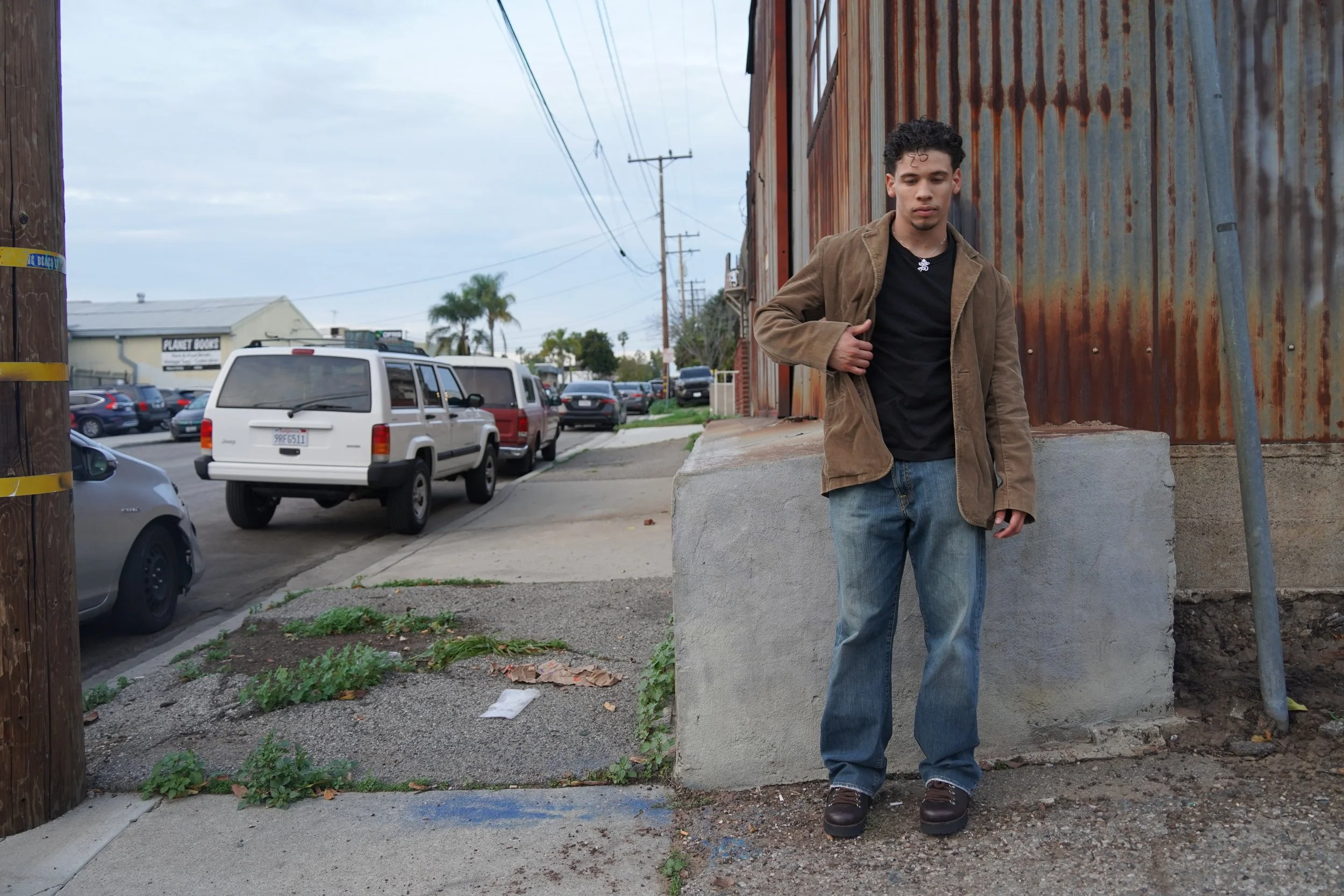 MODEL: ALEXANDER GONZALEZ